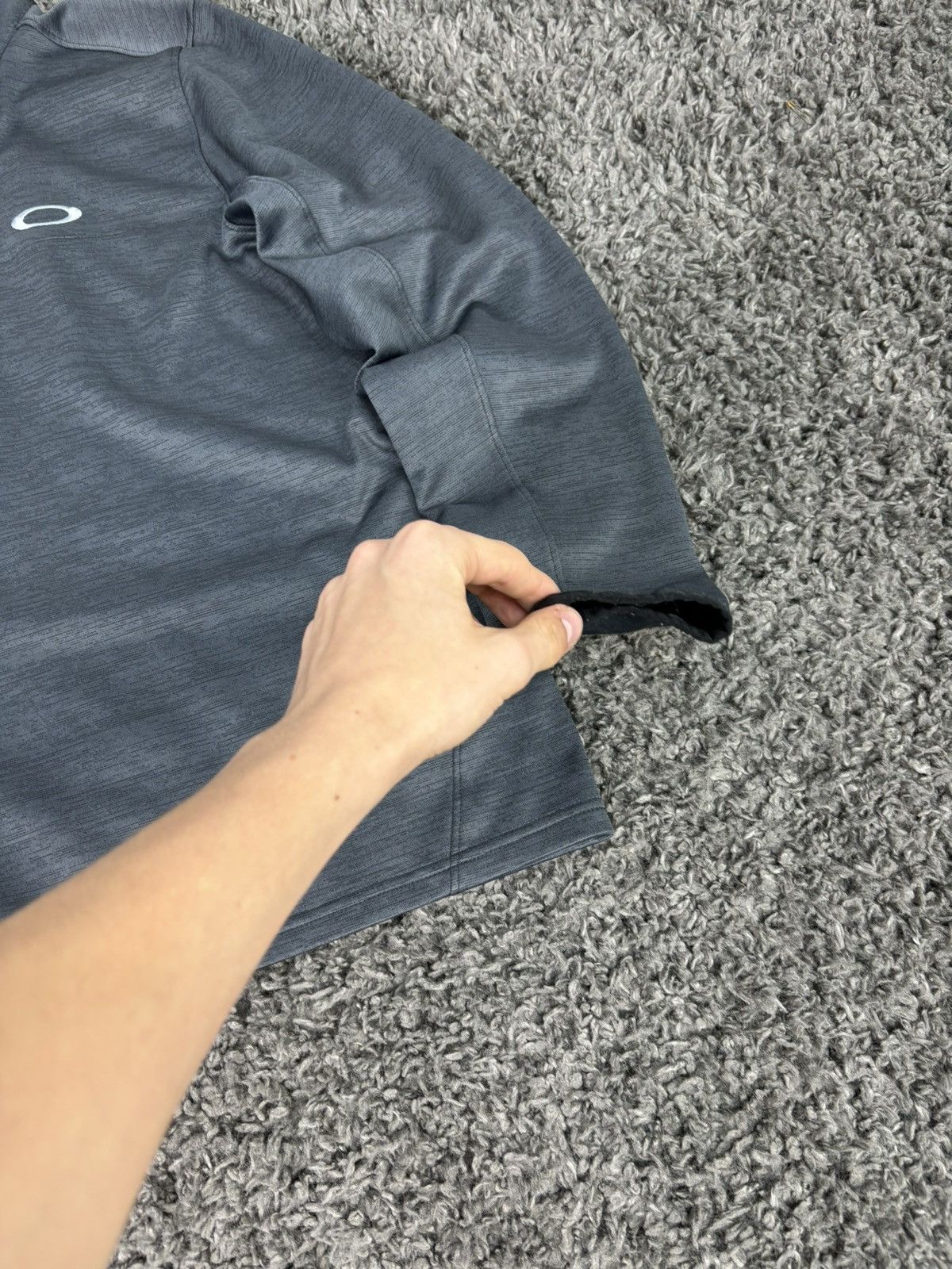 Oakley 🇺🇸 Vintage Oakley Long Sleeve Y2K Retro Rare Hype Sport Size US S / EU 44-46 / 1 - 7 Thumbnail