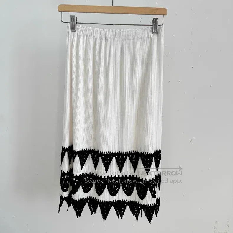 Issey Miyake Issey Miyake size:3 Color Block Midi Skirt Size 22" - 1 Thumbnail