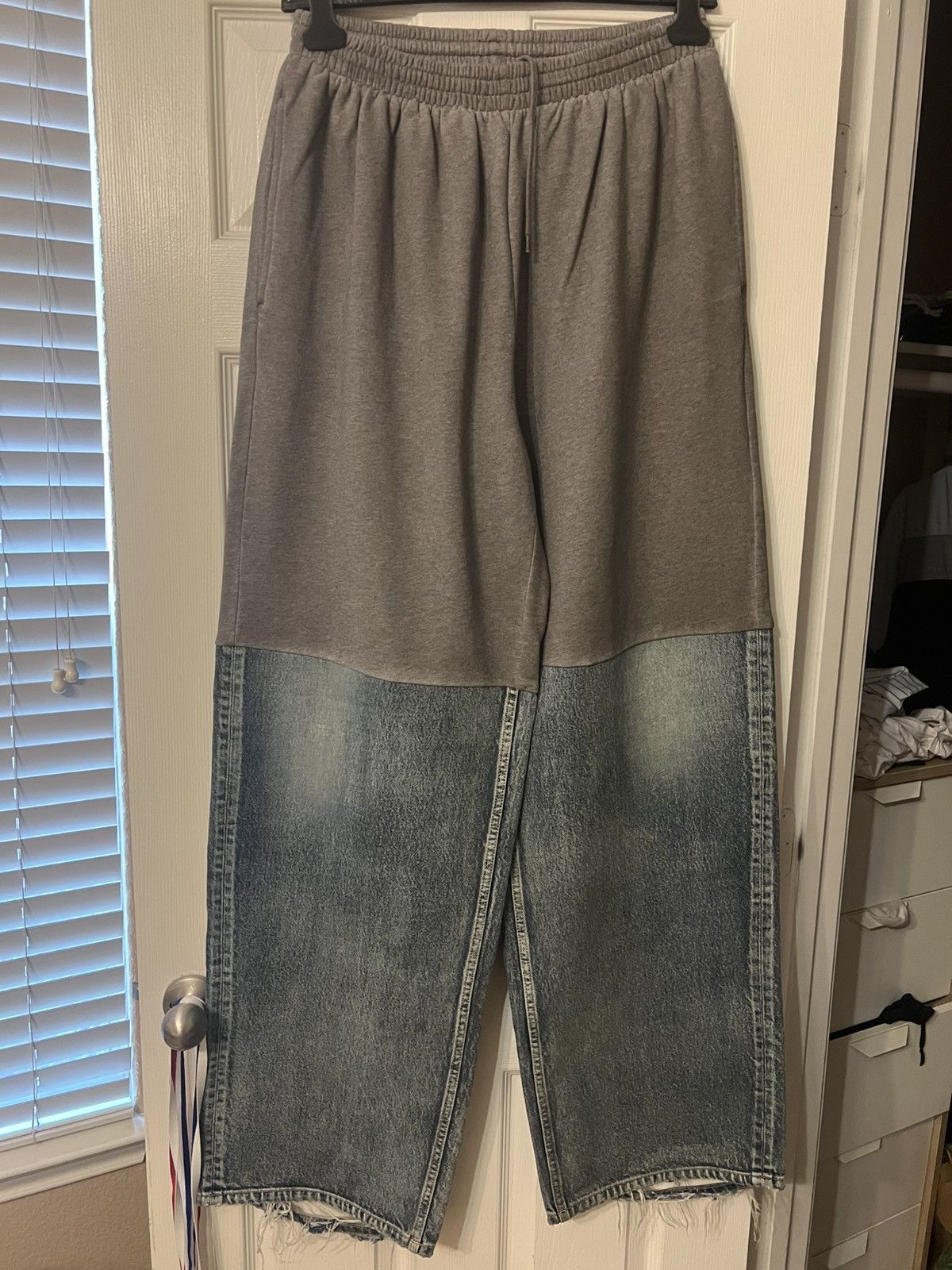 Balenciaga Balenciaga Patched Denim Sweatpants Size US 32 / EU 48 - 1 Thumbnail