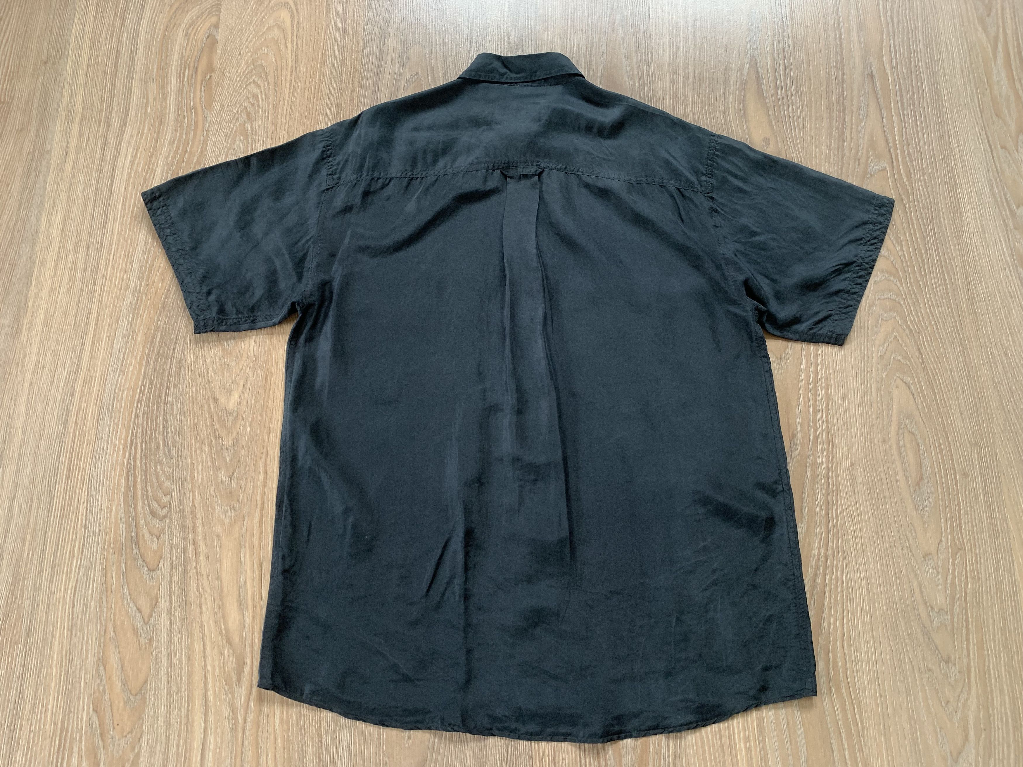 Band Tees Vintage Heart Patch Silk Short Sleeve Button Up Shirt Size US M / EU 48-50 / 2 - 3 Thumbnail
