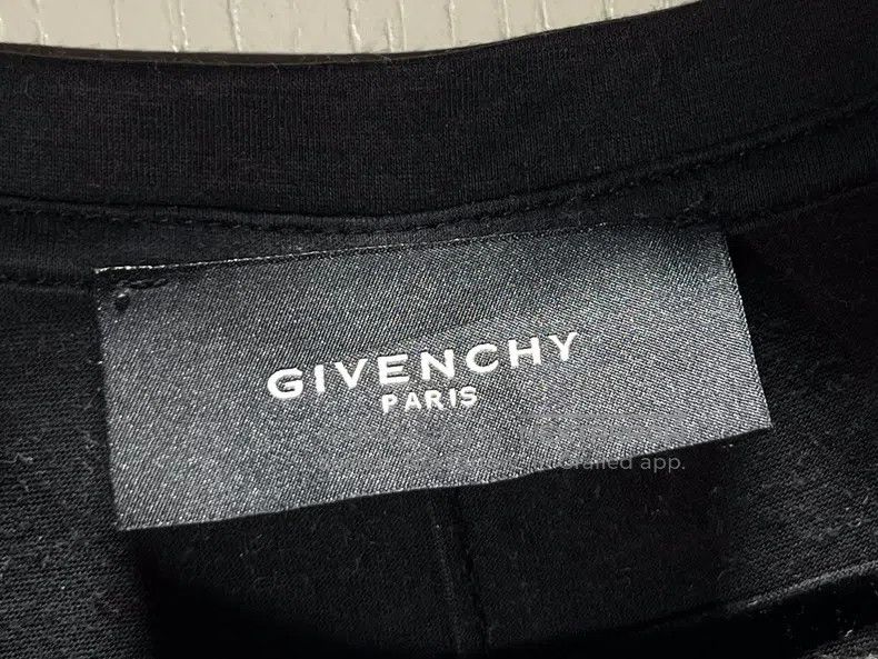 Givenchy Givenchy Men's summer round-neck short-sleeve T-shirt Size US M / EU 48-50 / 2 - 3 Thumbnail
