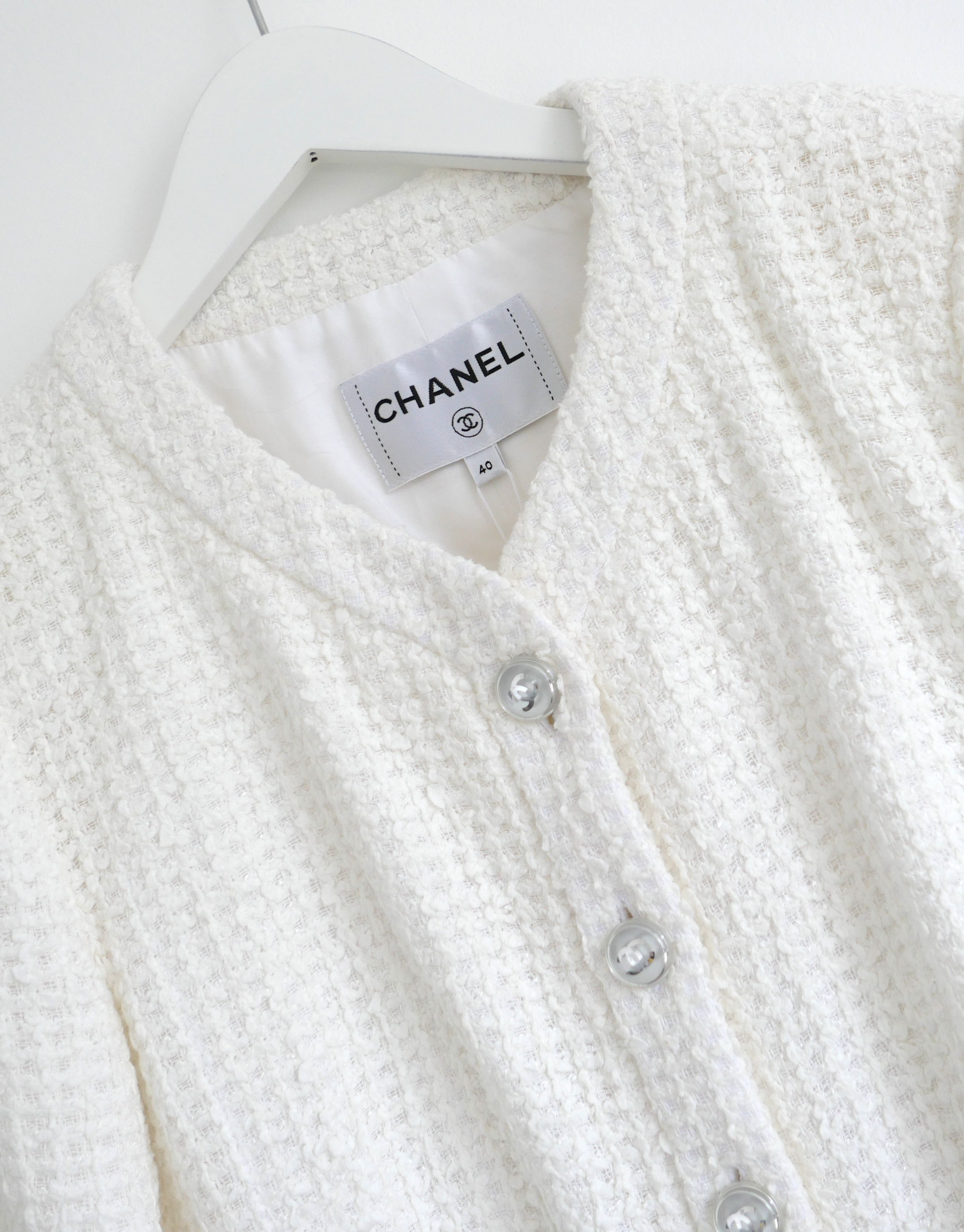 Chanel Chanel White Tweed Jacket 23P 2023 Pre Spring-Summer Size M / US 6-8 / IT 42-44 - 2 Thumbnail