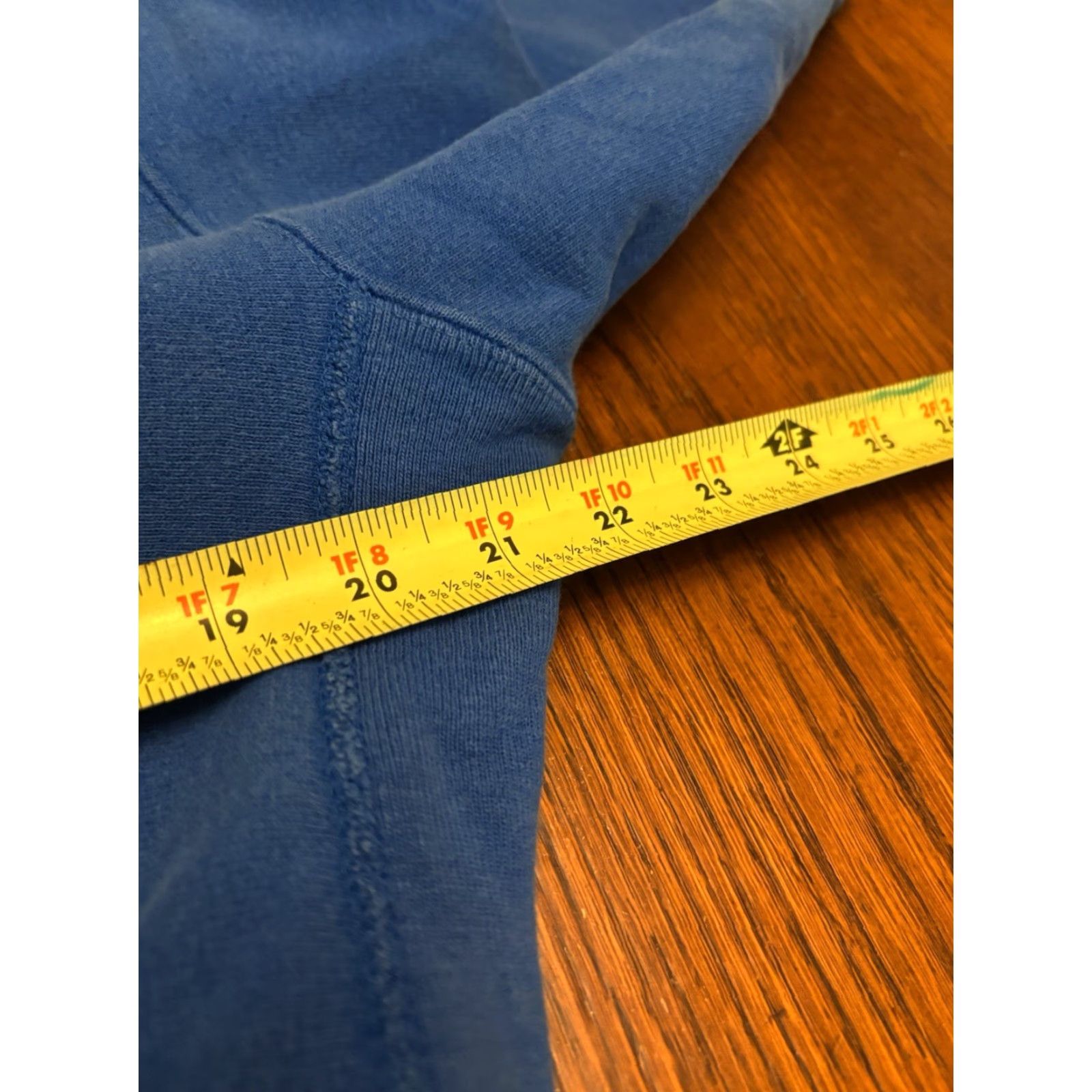 Champion VINTAGE Champion Reverse Weave Crewneck Sweatshirt Mens XL Blue Blank Sweatshirt 90s Retro USA Logo Embroidered Size US XL / EU 56 / 4 - 4 Thumbnail