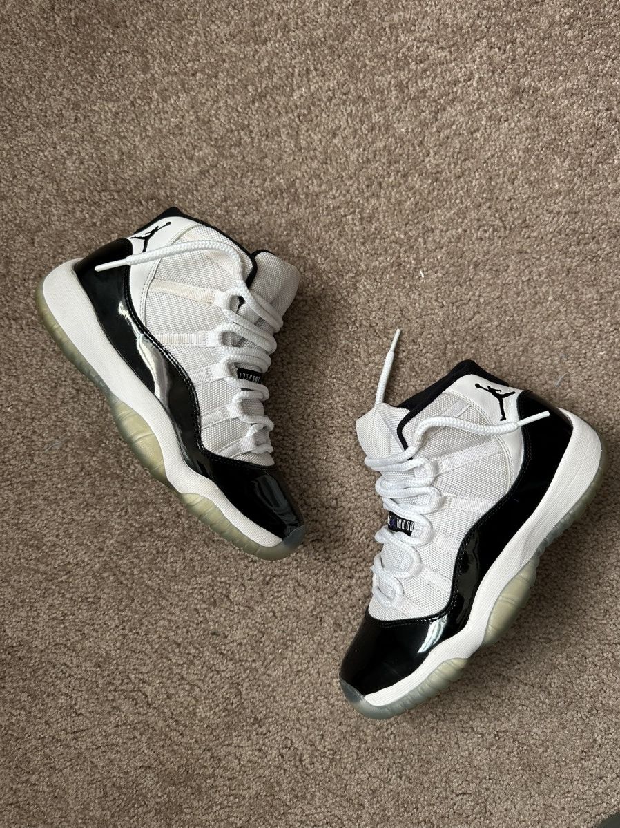 Jordan Brand Jordan 11 concord Size US 6 / EU 39 - 1 Thumbnail