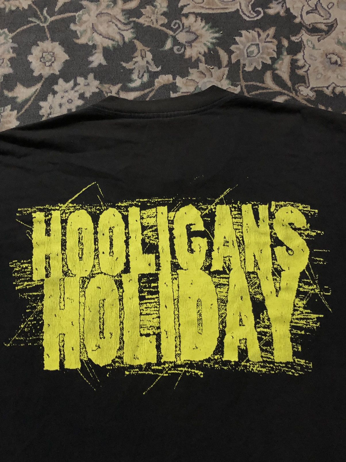 VINTAGE MOTLEY CRUE 94's HOOLIGANS HOLIDAY BROCKUM TAG