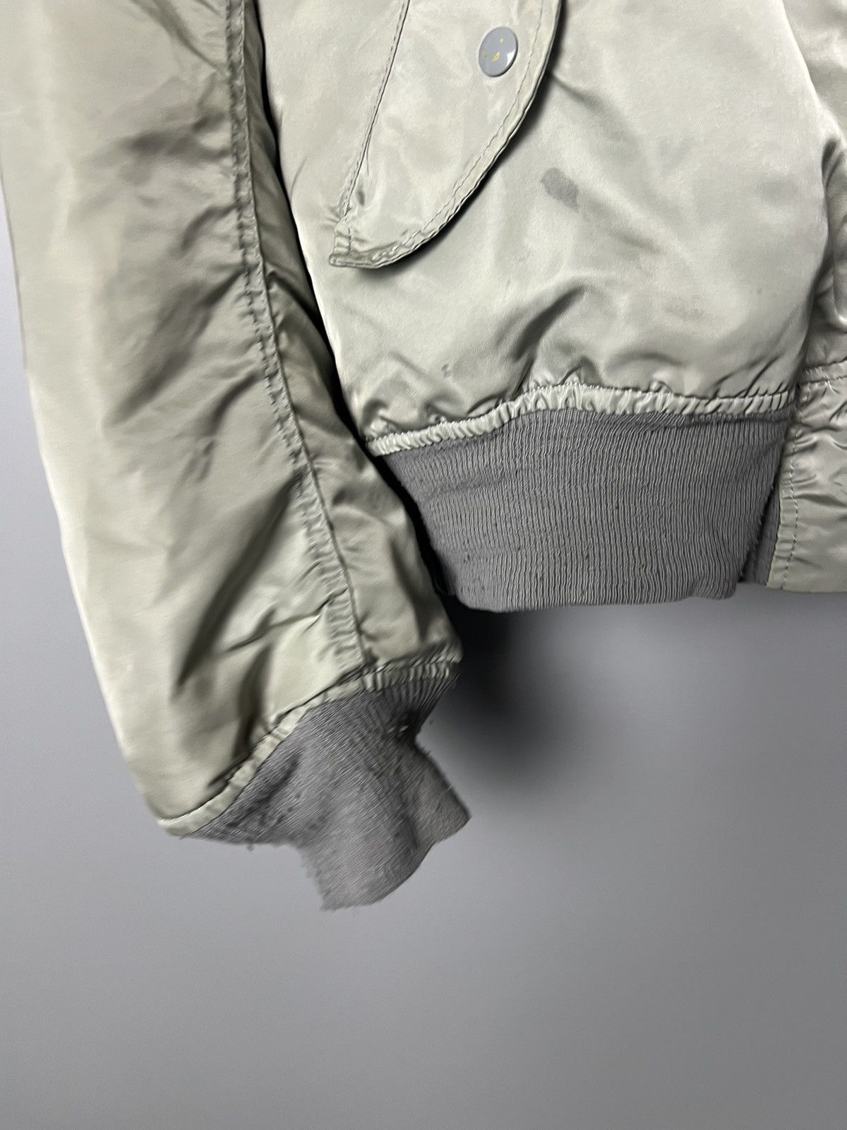 Alpha Industries XL-L Alpha Industries vintage flight reversible bomber jacke Size US XL / EU 56 / 4 - 7 Thumbnail