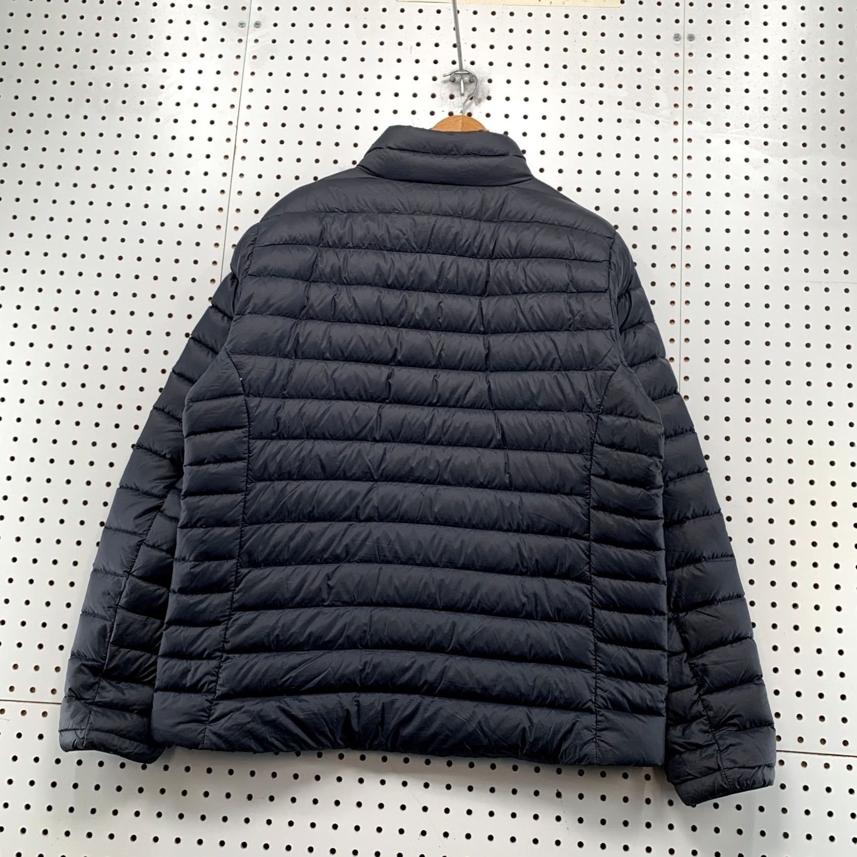 Patagonia Patagonia Down Puffer Jacket Mens Large Black Lightweight WinterFA24 Size US L / EU 52-54 / 3 - 2 Thumbnail