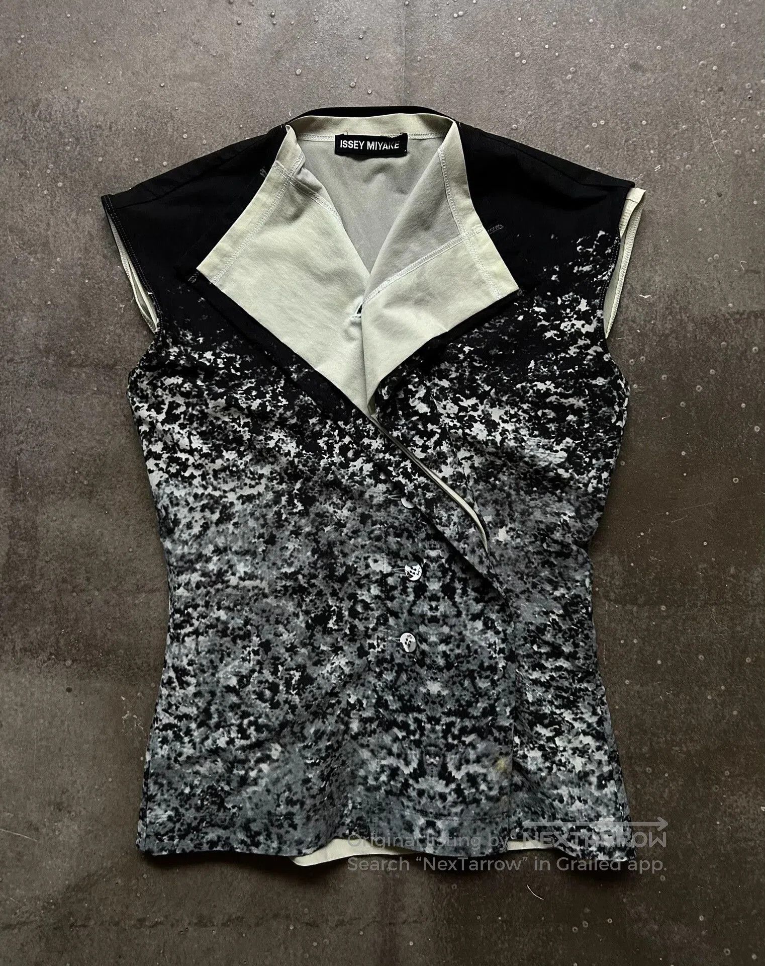 Pleats Please Issey Miyake Issey Miyake Pleats Please Sleeveless Top. Size M / US 6-8 / IT 42-44 - 1 Thumbnail