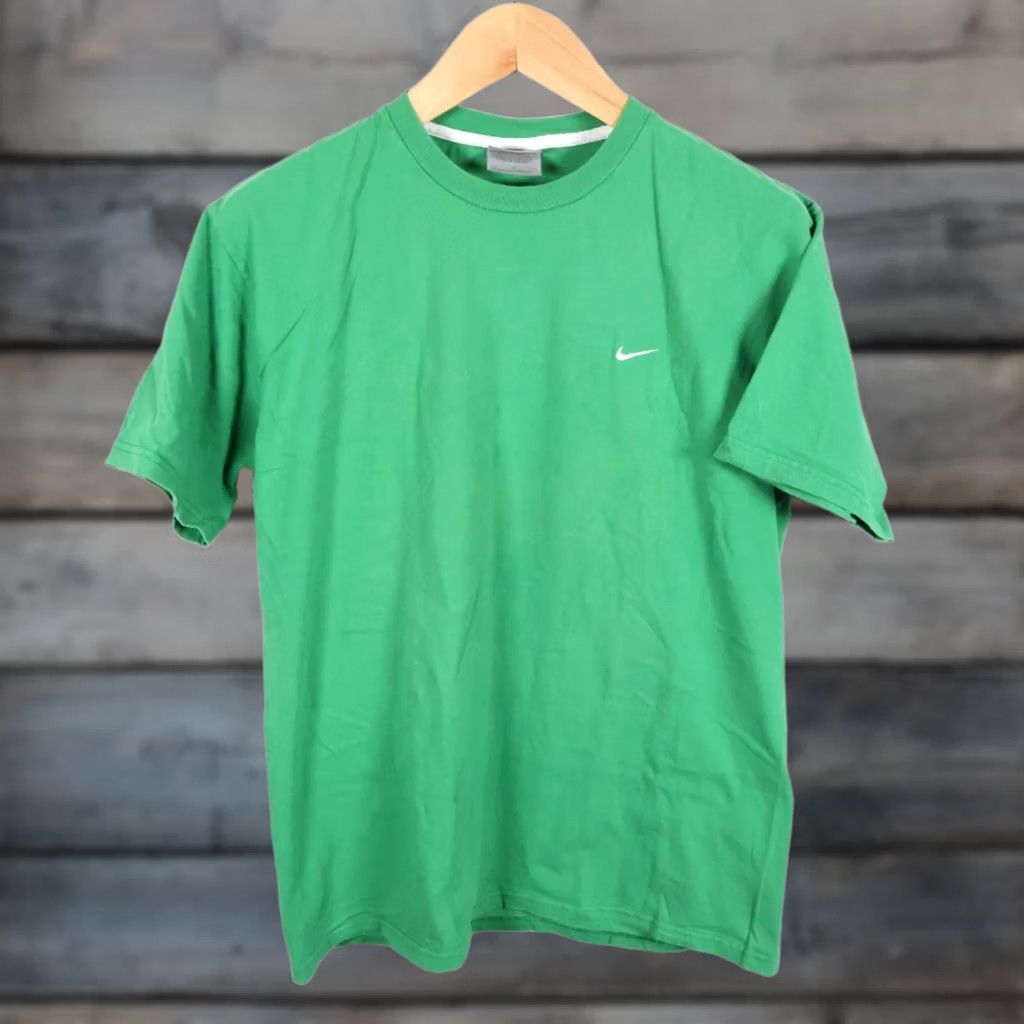 Nike VINTAGE Nike Embroidered Swoosh T-Shirt Green Crewneck Adult L XL Tag 90s Retro Hipster Graphic Tee Men Size US L / EU 52-54 / 3 - 1 Thumbnail