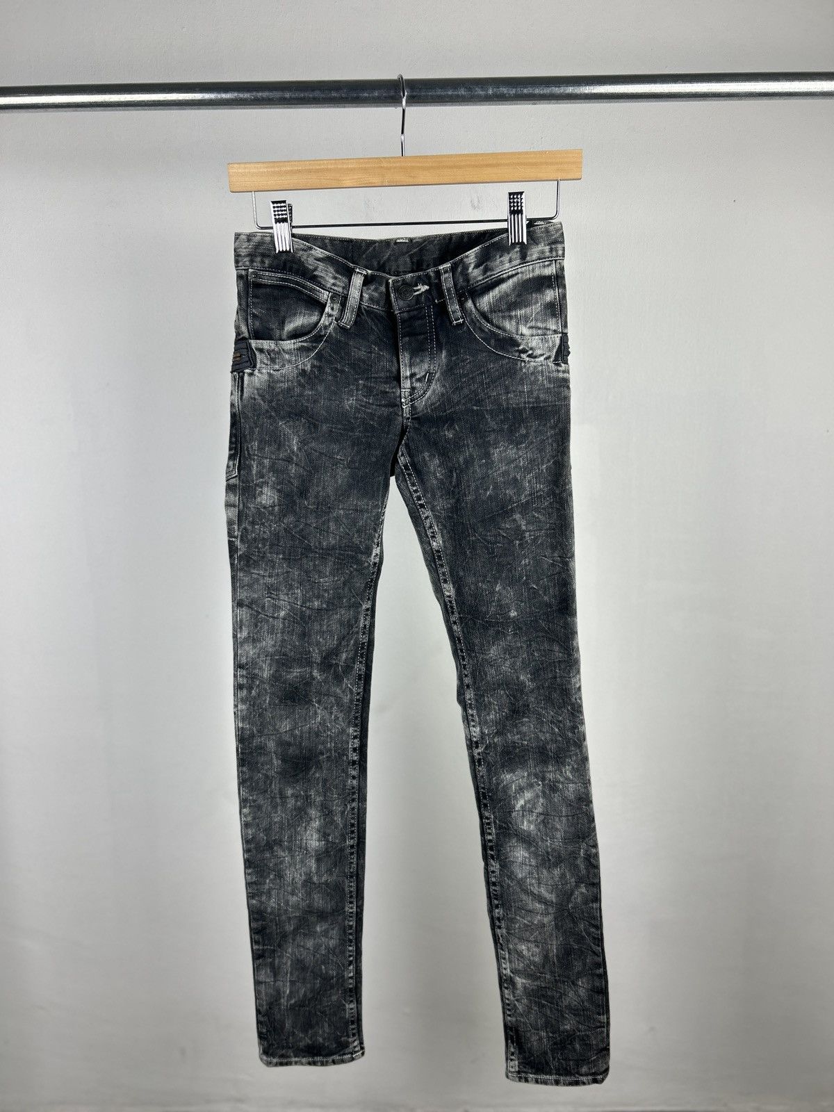 Hysteric Glamour hysteric glamour acid wash superblack jeans Size 28" / US 6 / IT 42 - 2 Thumbnail