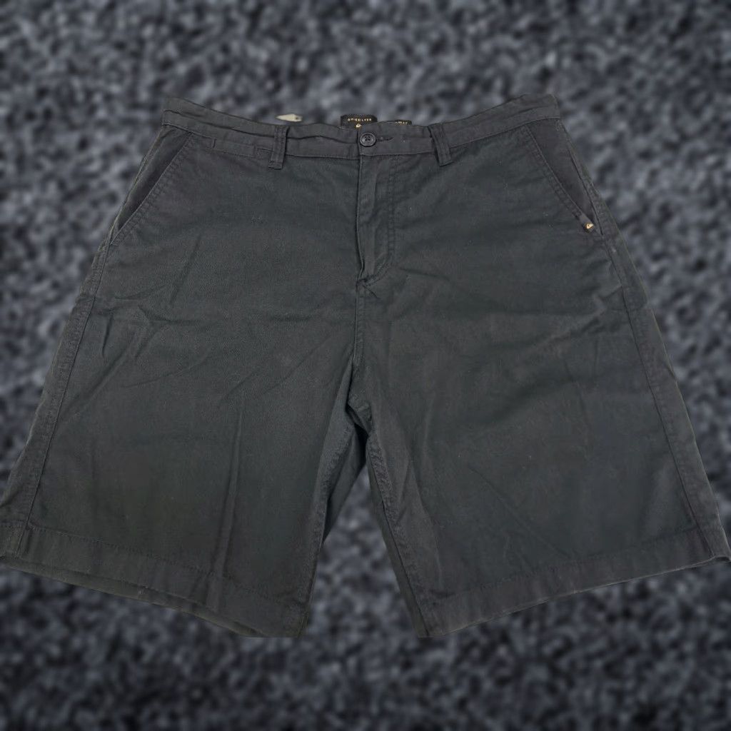Quiksilver Quiksilver Men's Regular Fit Black Chino Shorts Size 34/9" P/C/SP #6842 Size US 34 / EU 50 - 1 Thumbnail