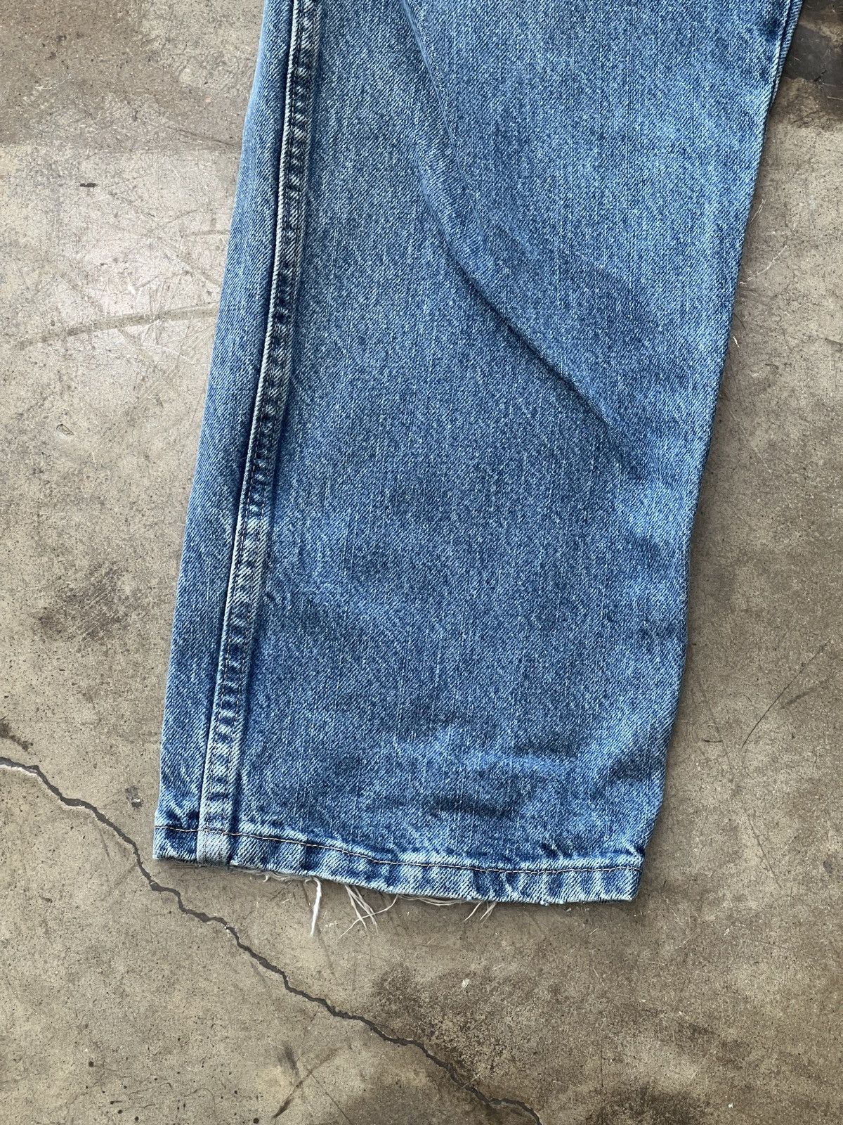 Vintage × Wrangler Wrangler Jeans Distressed Leg Opening Sz. 40x30 Size US 40 / EU 56 - 7 Thumbnail