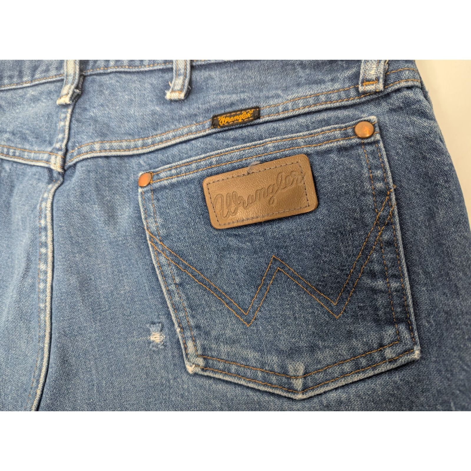Wrangler VINTAGE Wrangler Jeans Men's 36x34 Cowboy Cut Bootcut Distressed 13MWZ Western Workwear Jeans Size US 36 / EU 52 - 2 Thumbnail