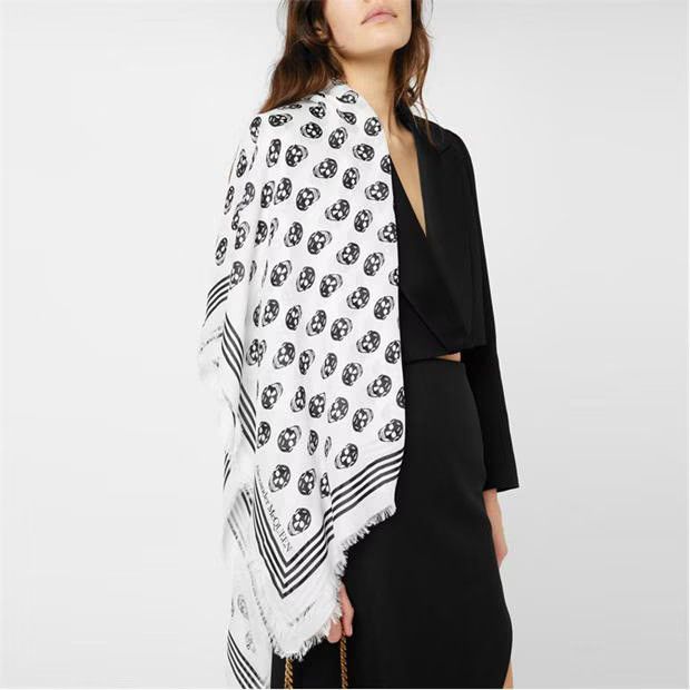 Alexander McQueen o1g2r1mq0824 Size: OS / Mini Skull Scarf in Ivory & Black Size ONE SIZE - 3 Thumbnail