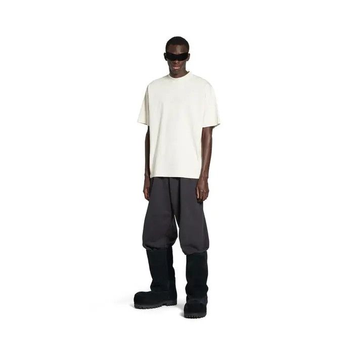 Balenciaga o1bcso1str0326 BB Classic Balenciaga T-Shirt Medium Cream Size US XS / EU 42 / 0 - 2 Thumbnail