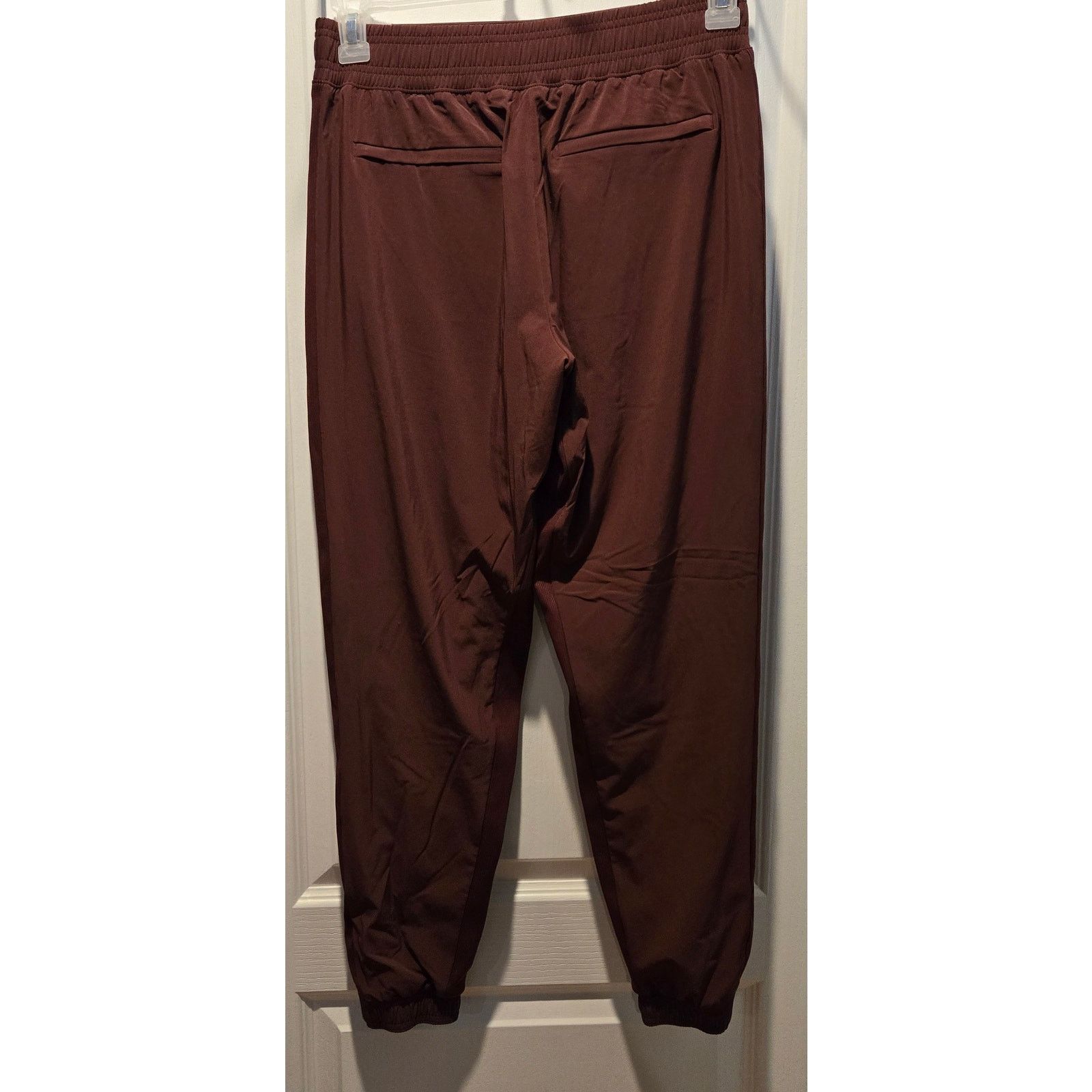 Athleta Athleta joggers sz 4 wine color Size 27" / US 4 / IT 40 - 2 Thumbnail