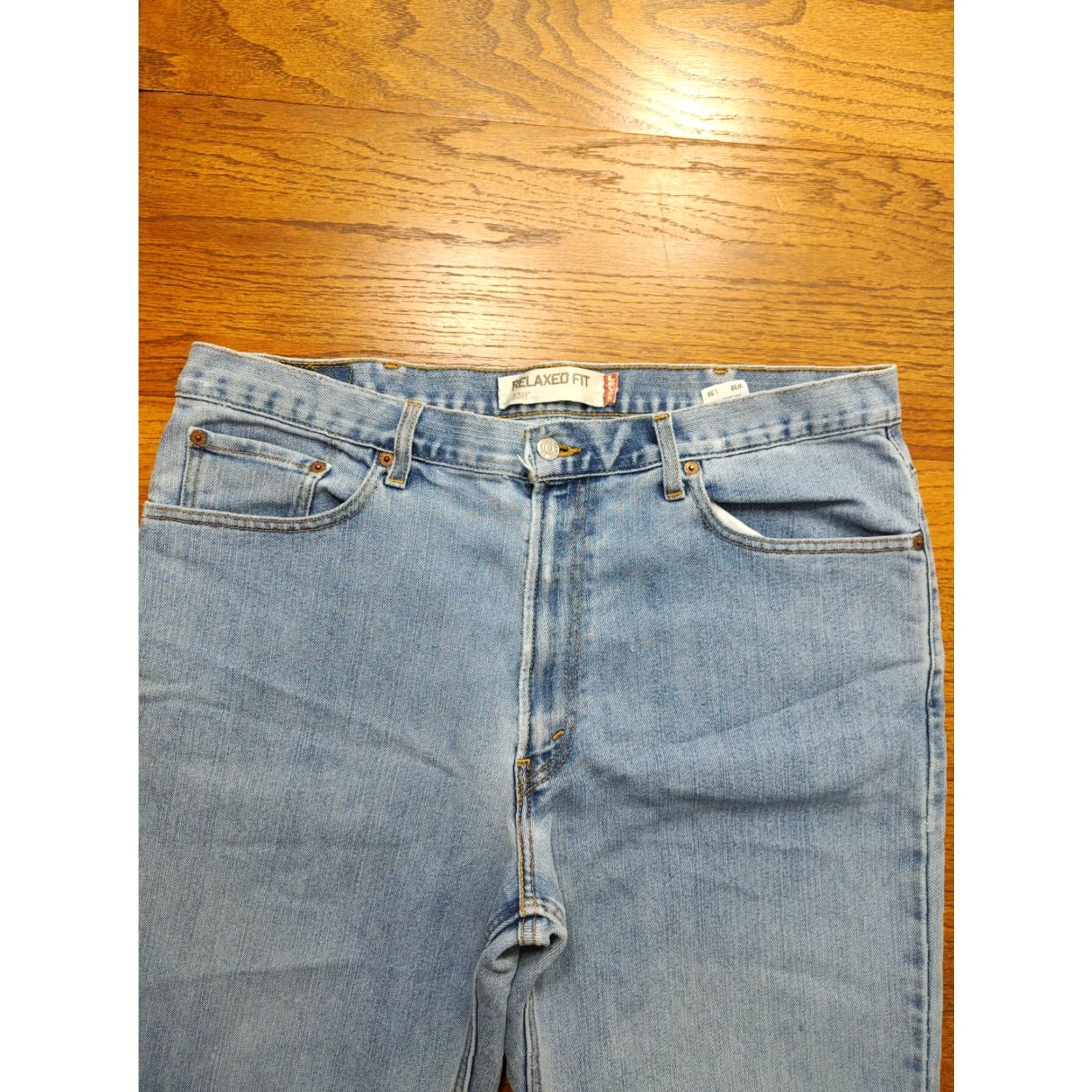 Levi's VINTAGE Levi's 550 Jeans Mens Relaxed 37x37 Light Blue Denim Baggy 90s Y2K USA Steel Logo Pockets Distressed Cotton Blend Regular Waist 37 Inseam 37 Size US 37 - 4 Thumbnail