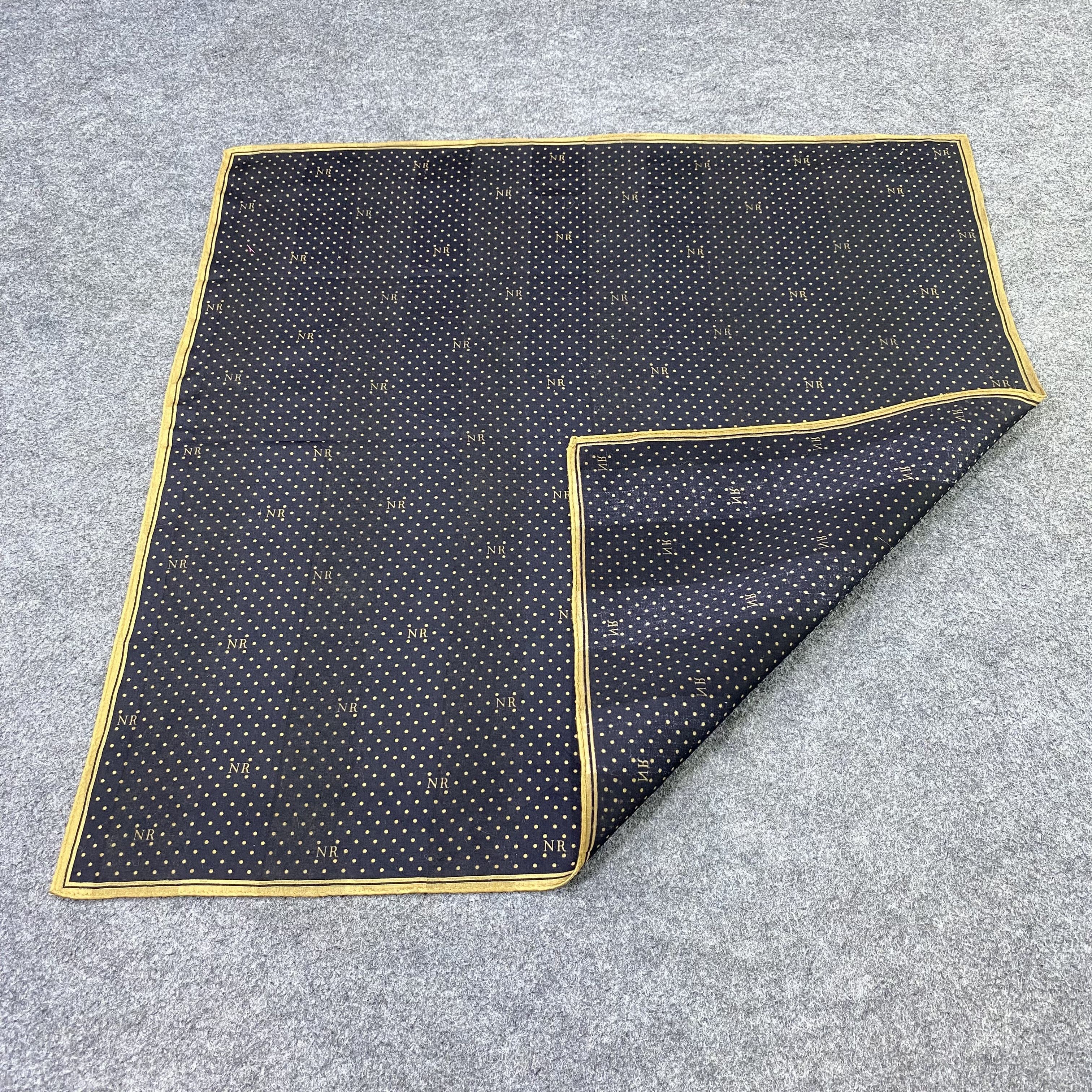 Nina Ricci Nina Ricci Handkerchief / Bandana / Neckerchief-B2333 Size ONE SIZE - 5 Thumbnail