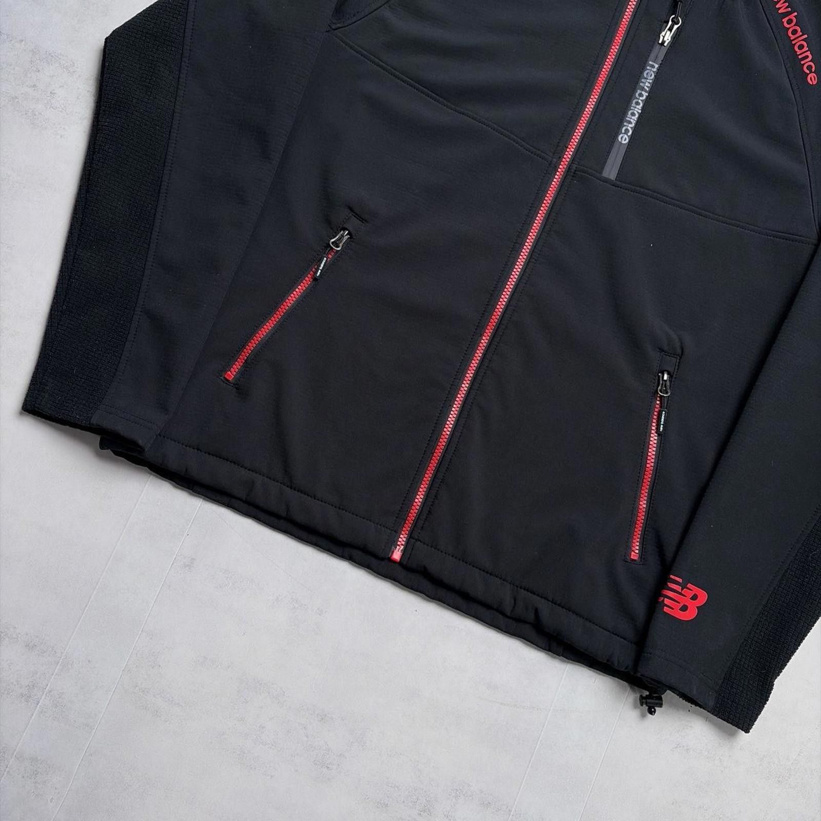New Balance Y2K Black New Balance Softshell Hooded Fleece Lined Jacket Size US S / EU 44-46 / 1 - 3 Thumbnail