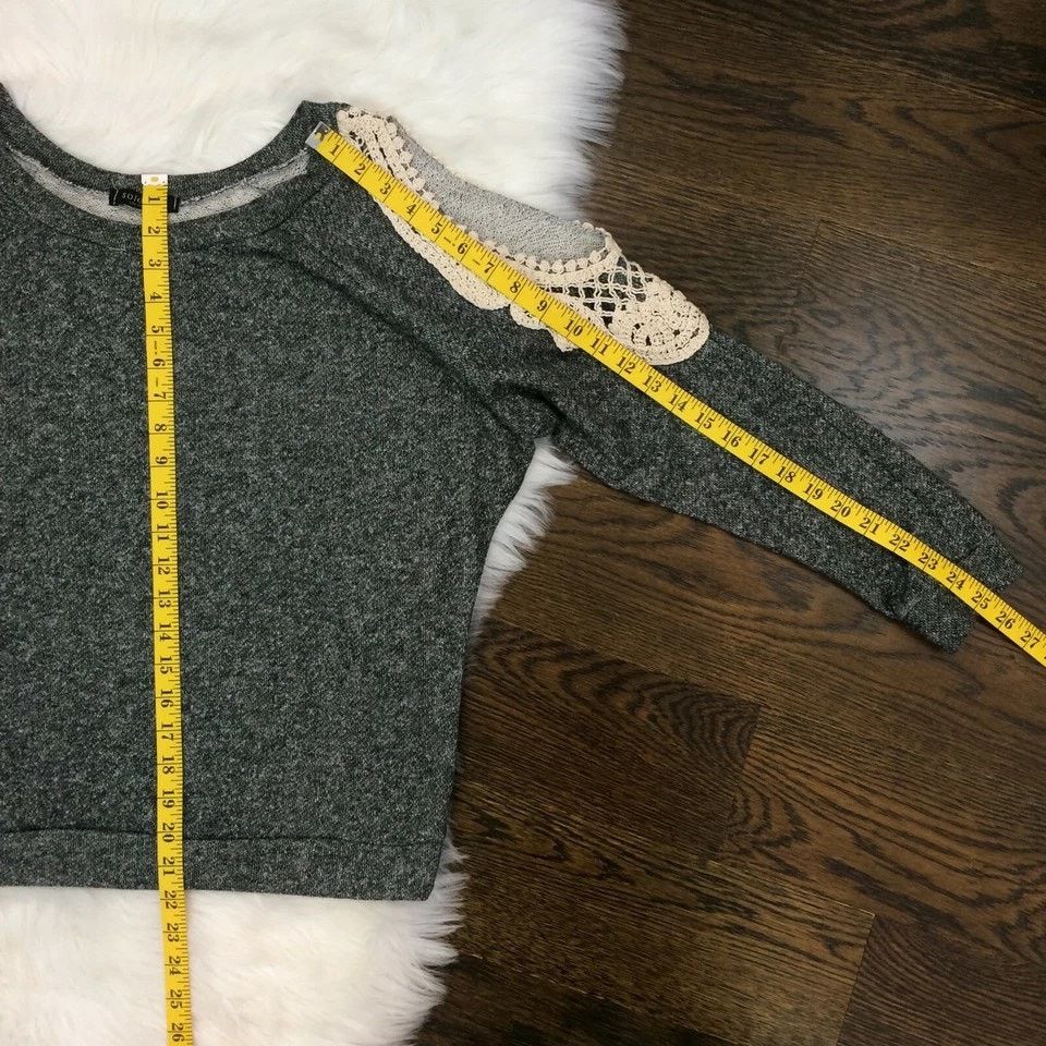Other Solemio LA Cold Shoulder Crochet Top Sweatshirt Long Sleeve Size S / US 4 / IT 40 - 12 Thumbnail