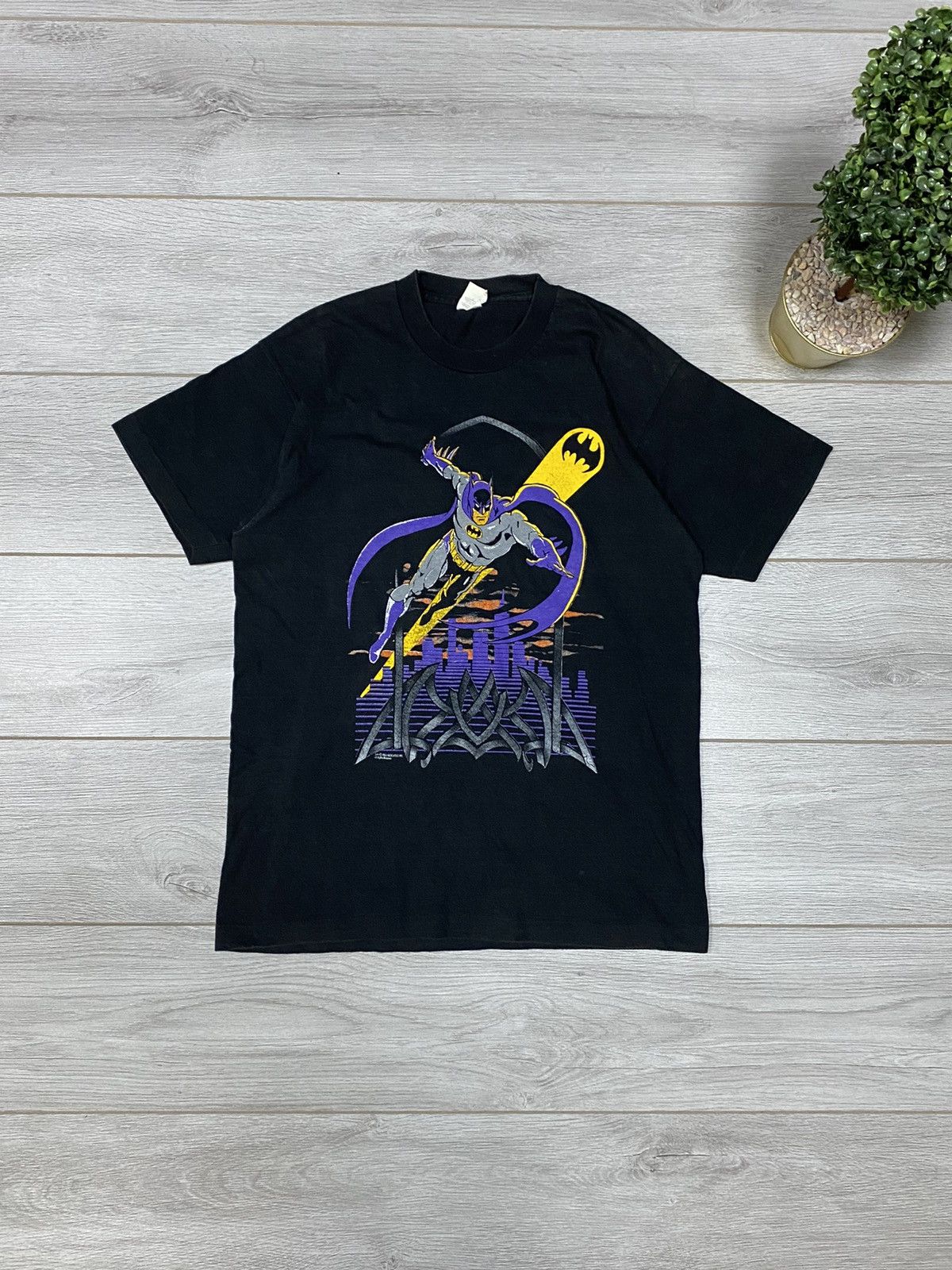 Vintage Batman 1989 vintage Ghotham city single t-shirt Size US L / EU 52-54 / 3 - 1 Thumbnail