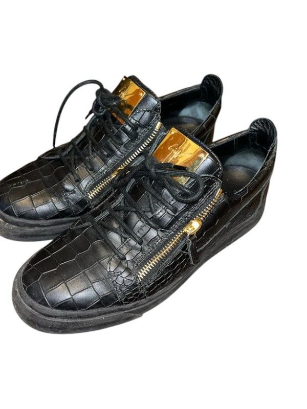 Giuseppe Zanotti Giuseppe Zanotti "Frankie" Croc Black Leather Gold Hardware Size US 11 / EU 44 - 1 Thumbnail