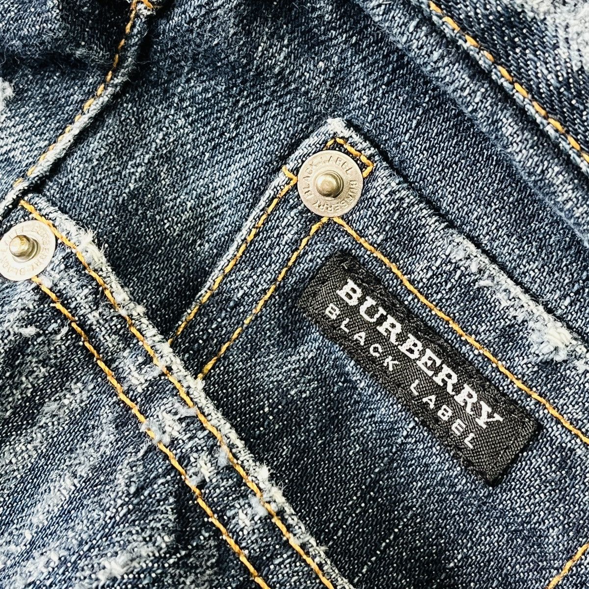 Black Label × Burberry × Vintage Burberry Black Label Distressed Denim Jeans Size US 34 / EU 50 - 22 Thumbnail