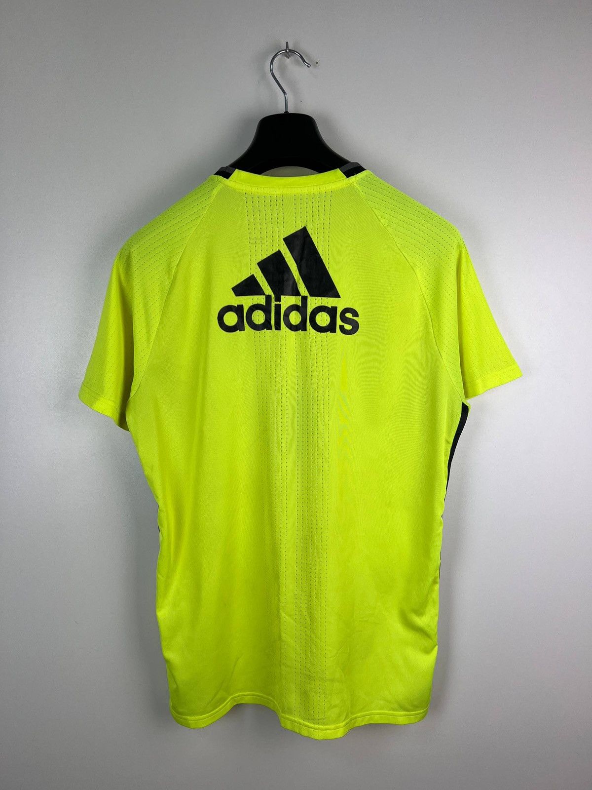 Adidas Chelsea Adidas 2016 jersey t-shirts size L Size US L / EU 52-54 / 3 - 2 Thumbnail
