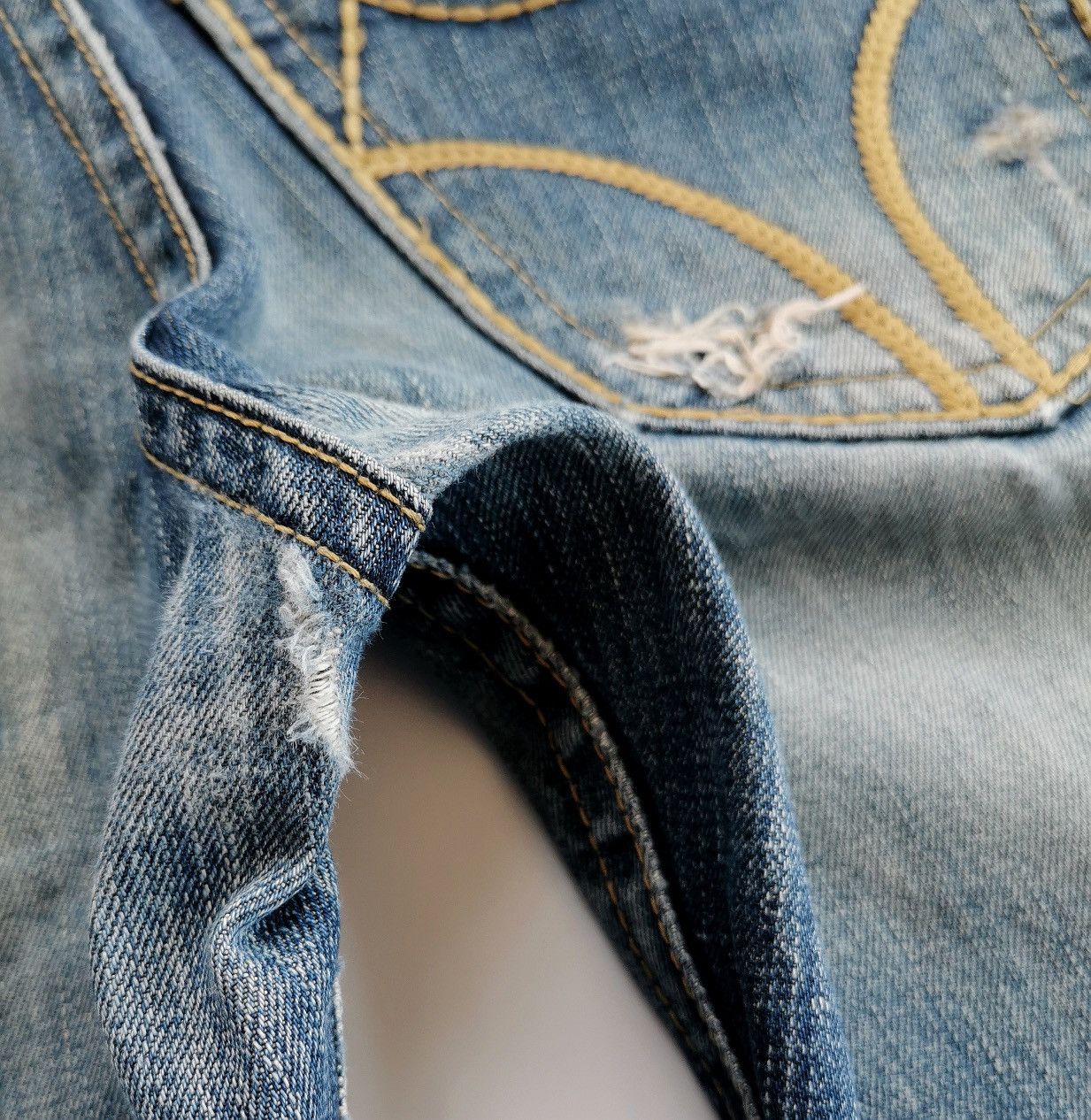 Kapital Lolita Faded Structure Distressed Denim Jeans Size US 31 - 11 Thumbnail