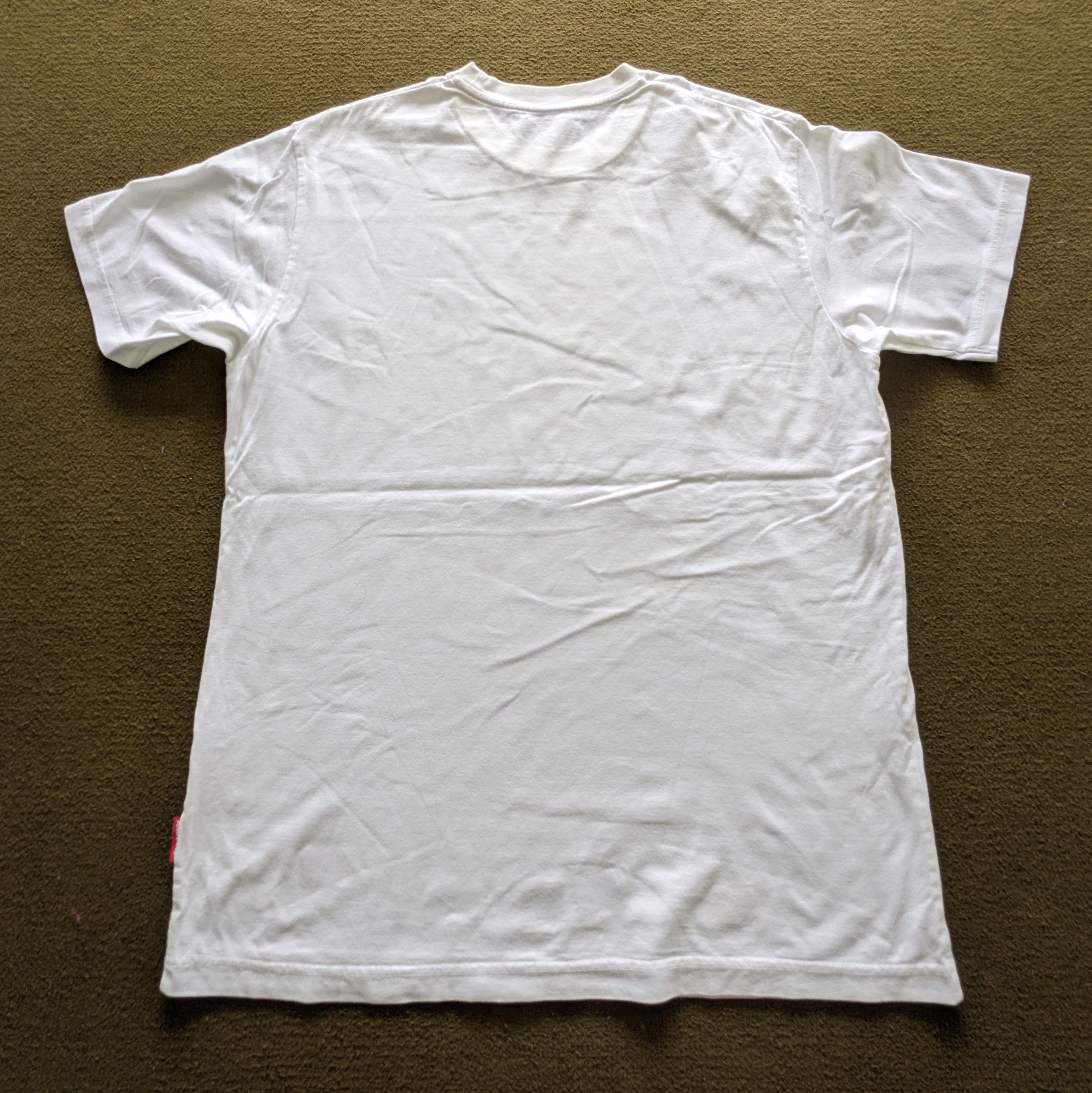 Vintage Vintage Barbara Kruger x Uniqlo Japanese Brand T-shirt Size US L / EU 52-54 / 3 - 3 Thumbnail
