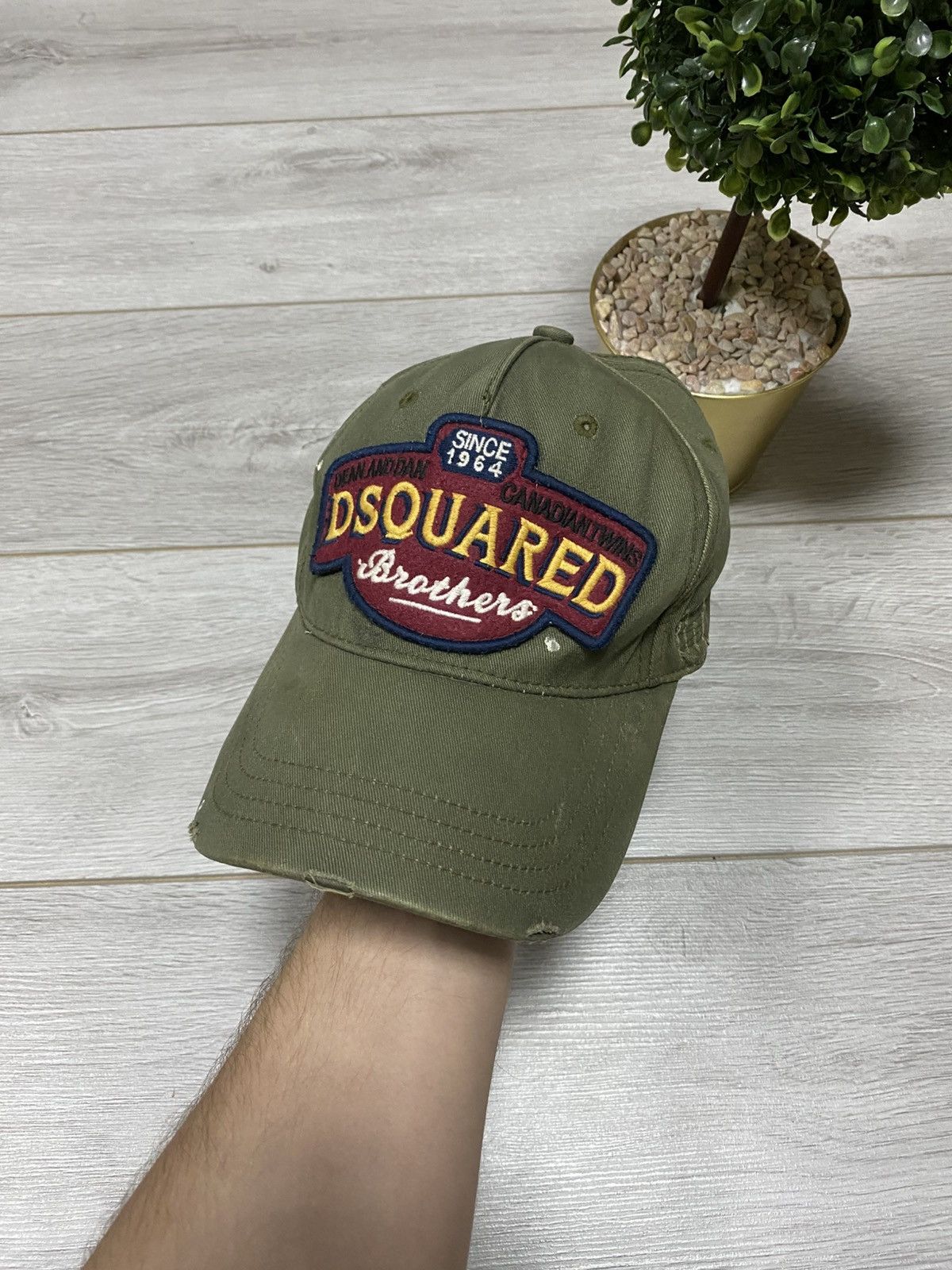 Dsquared2 × Vintage Dsquared2 Canada 🍁 Keep it real painted Italy cap Size ONE SIZE - 1 Thumbnail