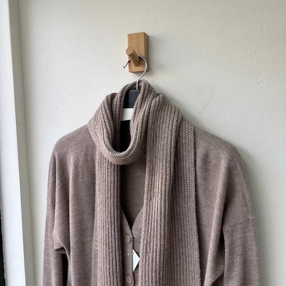 Maison Margiela Maison Margiela MM6 Mule Deconstructed Scarf-Knit Sweater Size ONE SIZE - 1 Thumbnail
