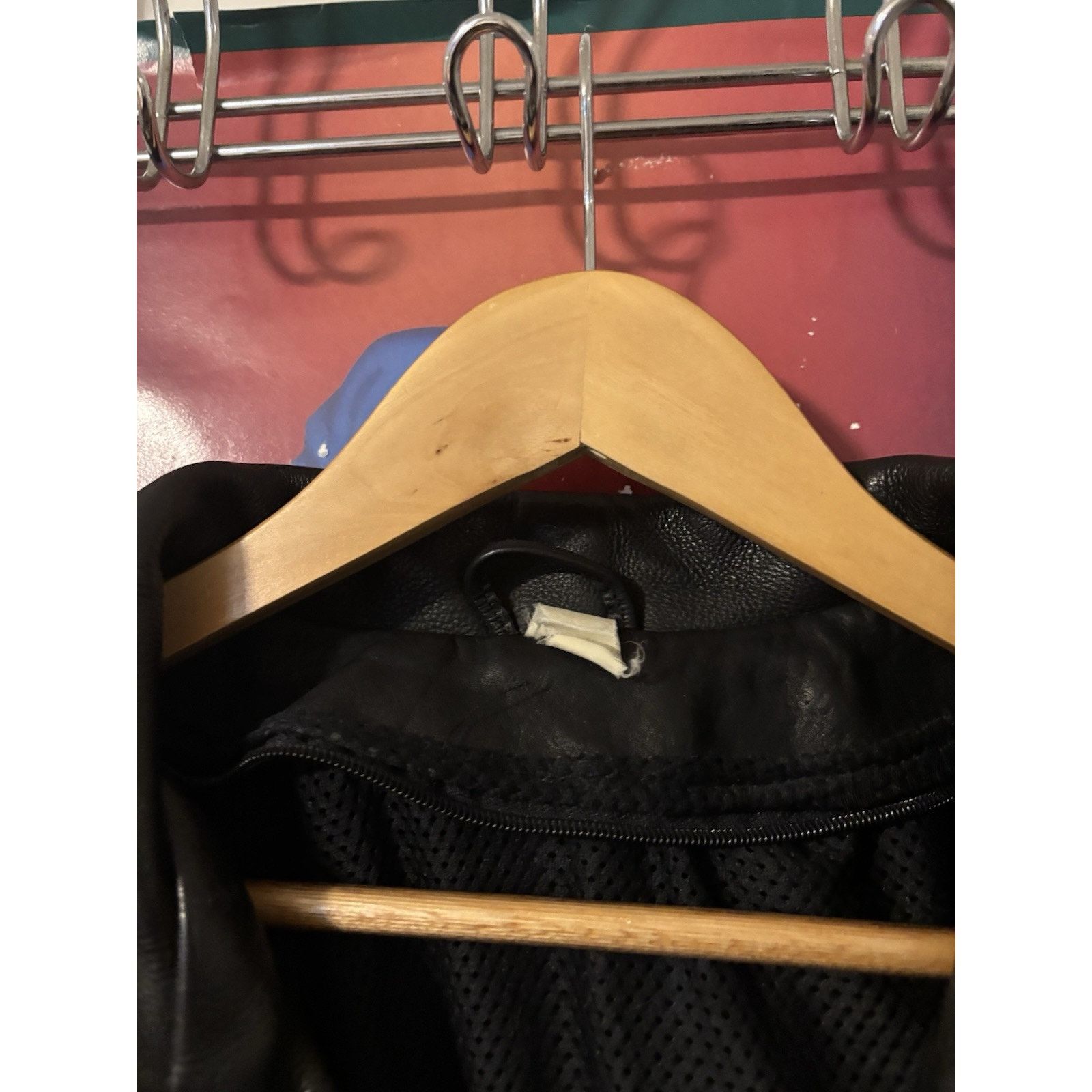 The Unbranded Brand Motorcycle jacket black n/a 80s heavy duty leather Size US M / EU 48-50 / 2 - 5 Thumbnail