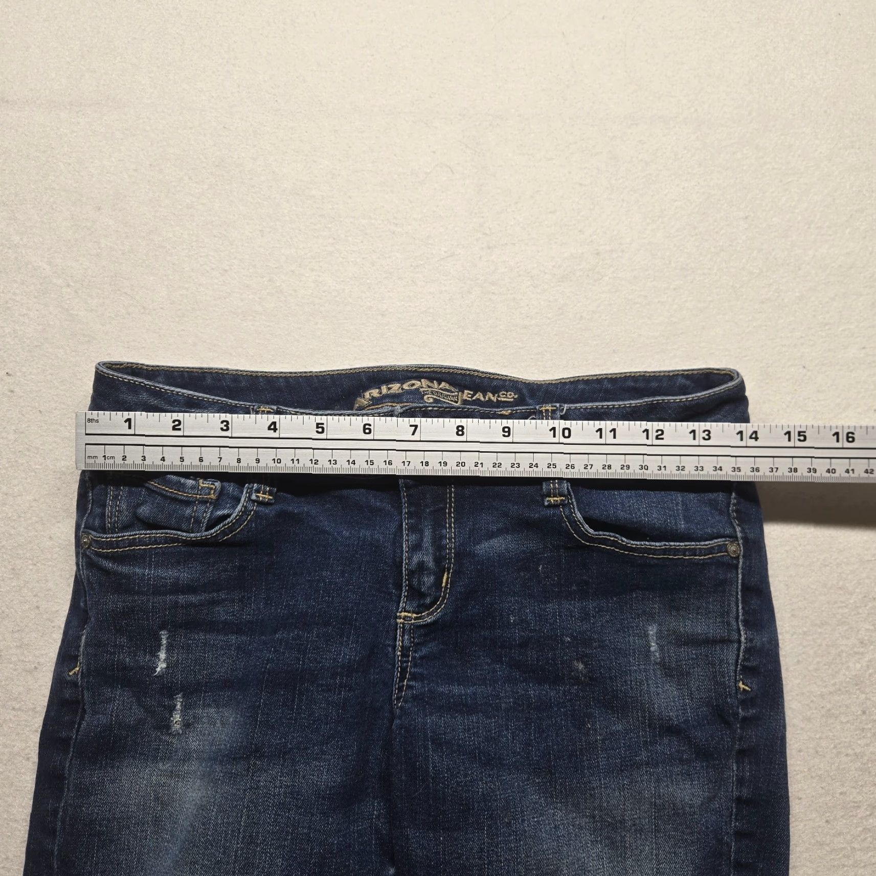 Vintage VINTAGE Arizona Jean Co. Blue Denim Shorts Bermuda Adult Women's Size 7 Cuffed Stretch Casual Summer Size 28" / US 6 / IT 42 - 3 Thumbnail