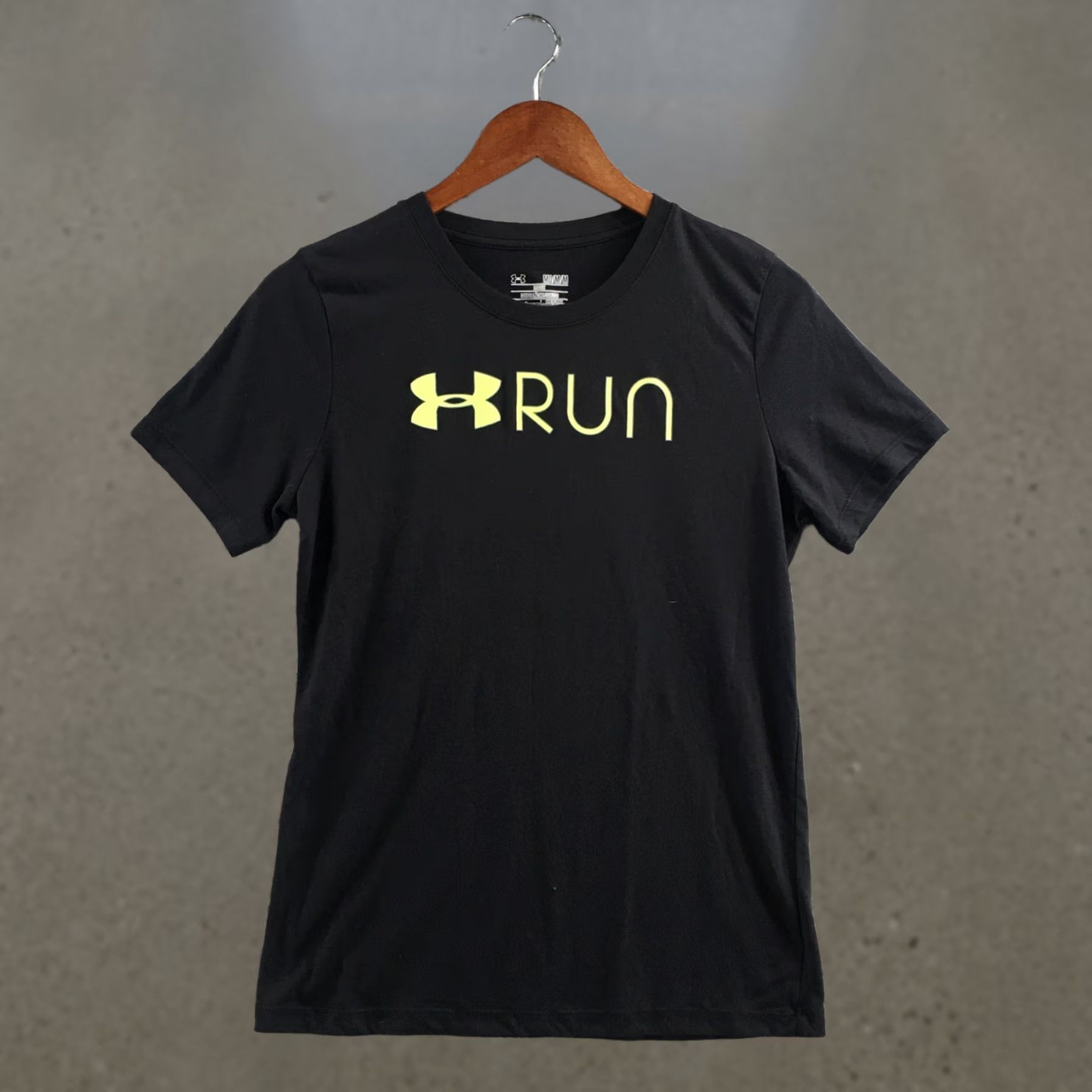 Under Armour Under Armour T-Shirts Mens Medium Black Pullover Short Sleeve Crew Neck Casual Size US M / EU 48-50 / 2 - 1 Thumbnail