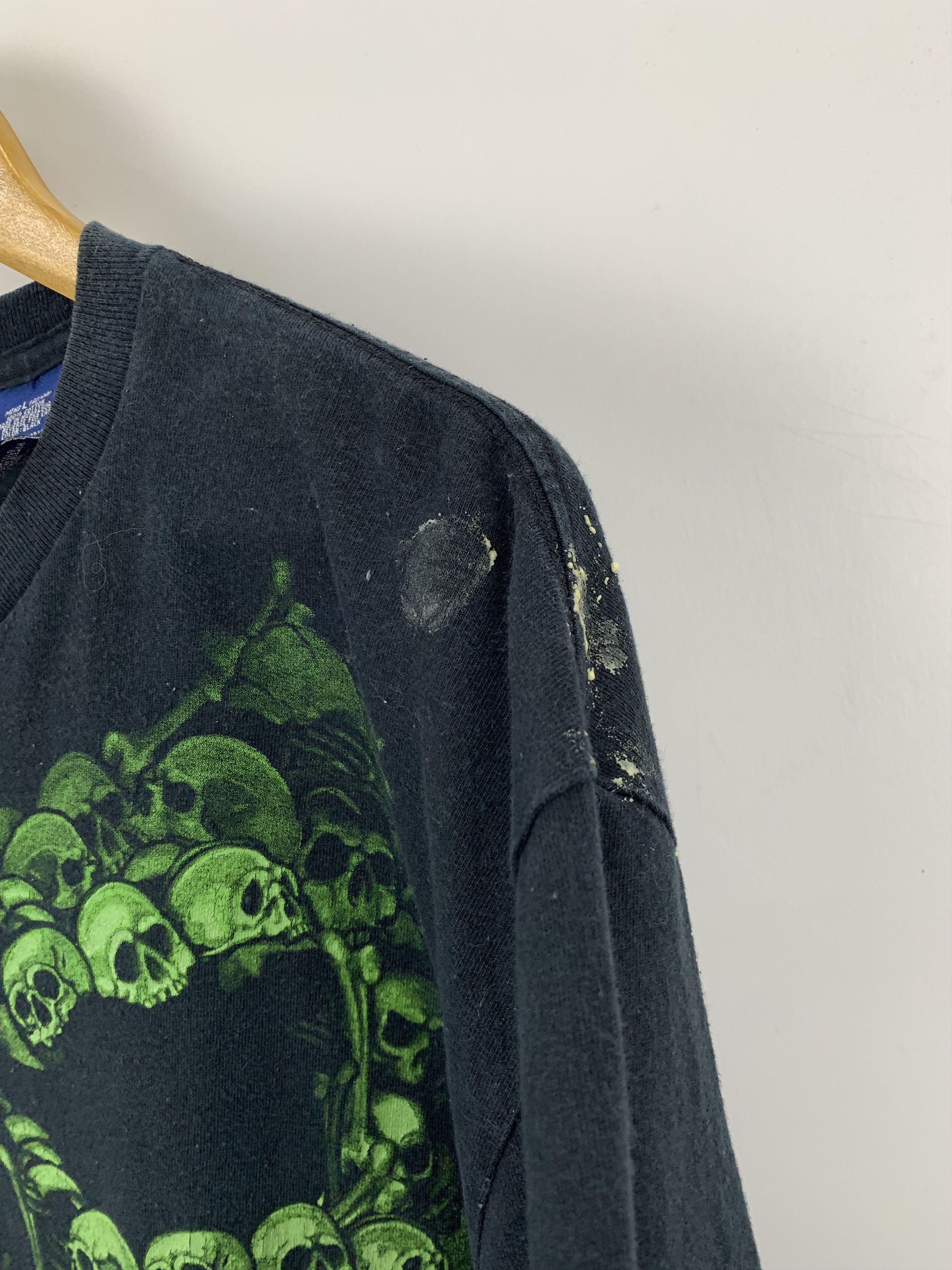 Vintage Vintage Skulls Glow In The Dark T Shirt TA0141 Size US L / EU 52-54 / 3 - 8 Thumbnail
