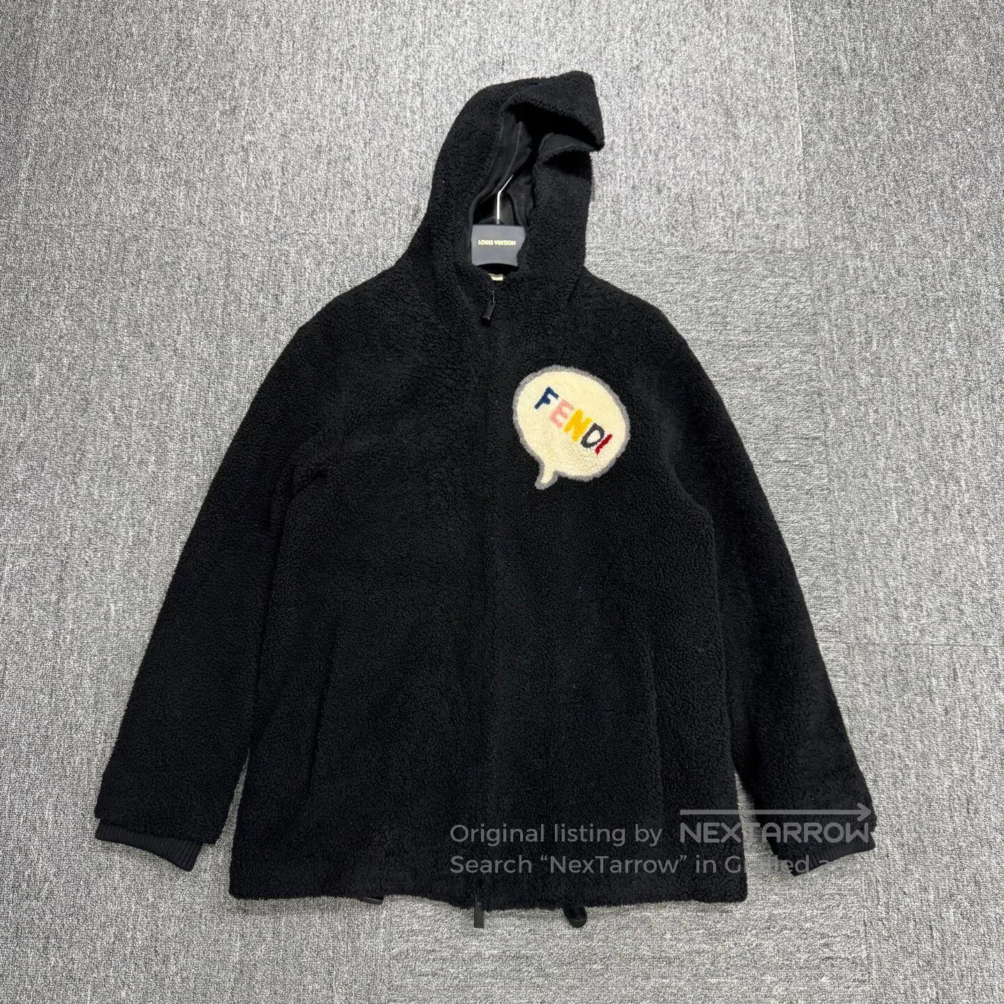 Fendi FENDI One-piece fur jacket| Size US M / EU 48-50 / 2 - 1 Thumbnail