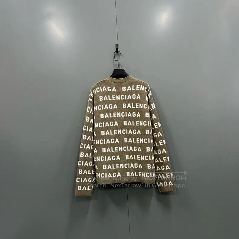 Balenciaga Balenciaga Fully Printed V-Neck Knit Cardigan Size US S / EU 44-46 / 1 - 2 Thumbnail