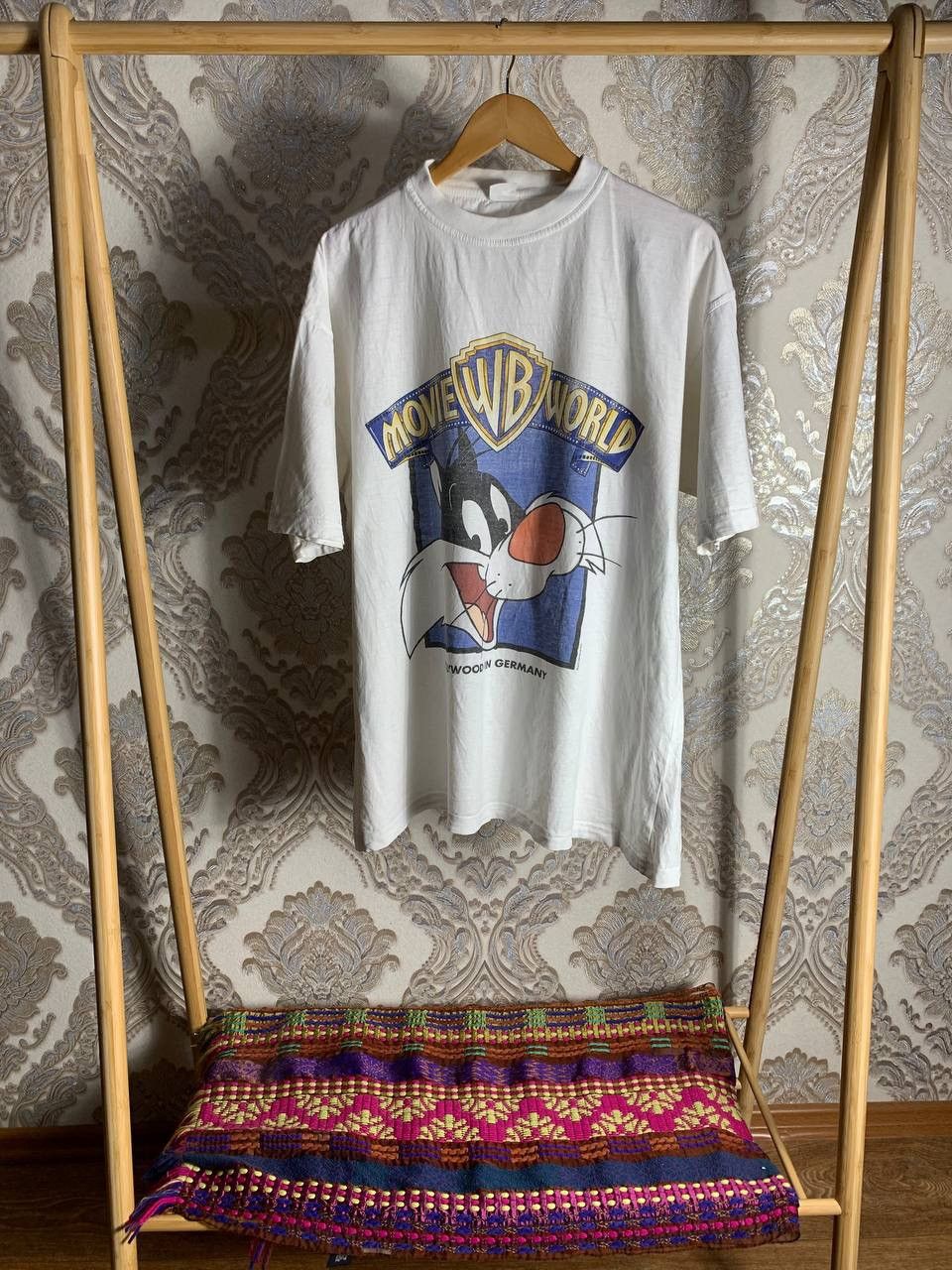 Vintage VONTAGE WARNER BROS 1991 MOVIE WORLD HOLLYWOOD IN GERMANY Size US XL / EU 56 / 4 - 1 Thumbnail