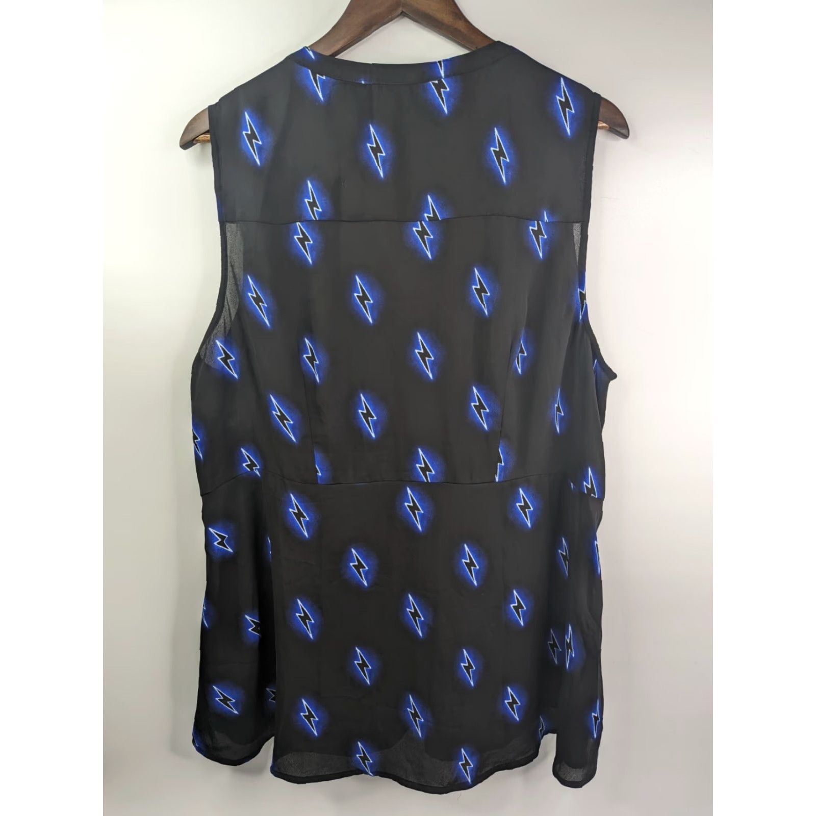 Torrid Torrid Blouse Sleeveless Top Tie Front Georgette V-Neck Black 2X Plus 13207141 Size XXL / US 16-18 / IT 52-54 - 4 Thumbnail