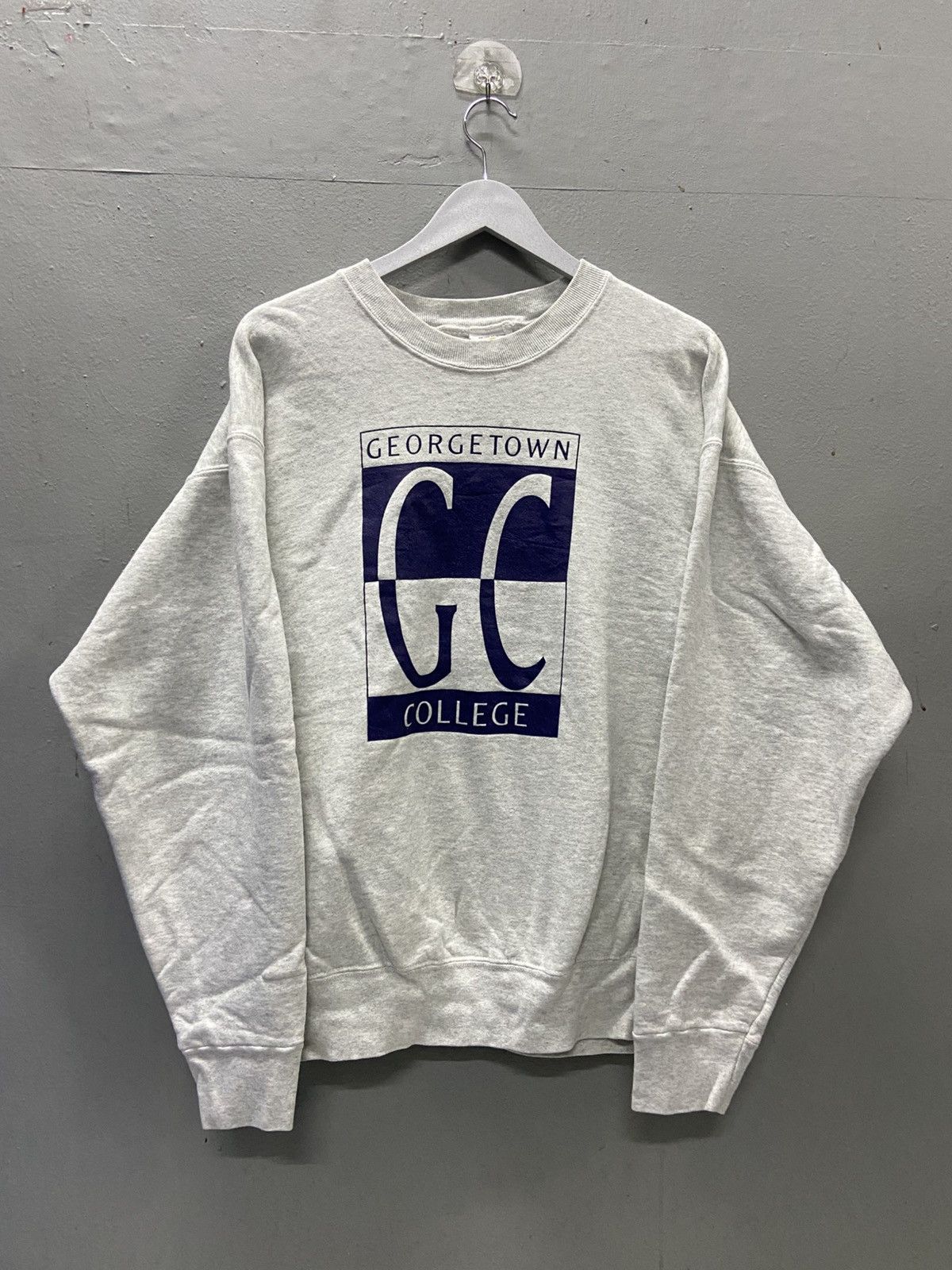 VINTAGE GEORGETOWN COLLEGE CREWNECK SWEATSHIRT