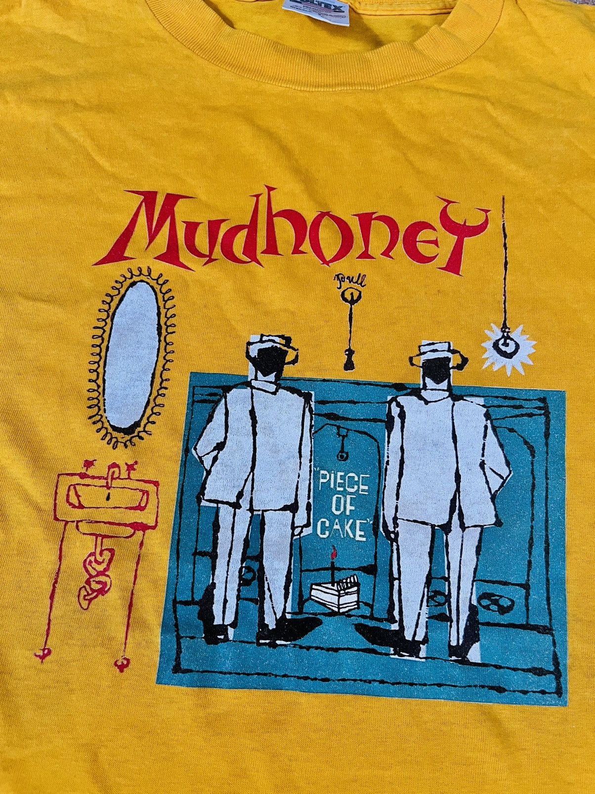 Band Tees Vtg Mudhoney Band Tees Size US L / EU 52-54 / 3 - 3 Thumbnail