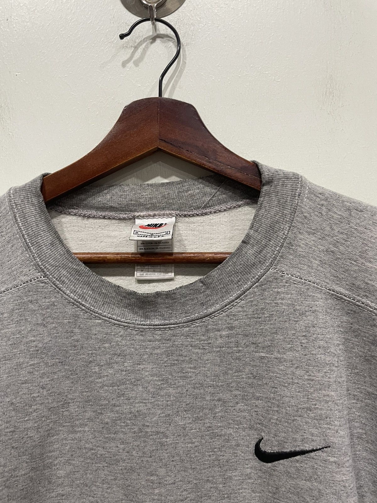 Nike Vintage Nike Grey Tag Size US M / EU 48-50 / 2 - 3 Thumbnail