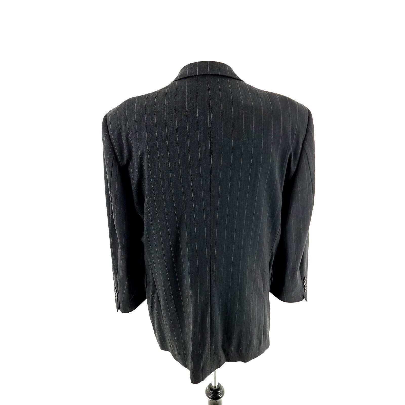 Austin Reed Austin Reed Wool 3 Button 2 Piece Suit 42R Gray Striped 34/2 Size 42R - 7 Thumbnail