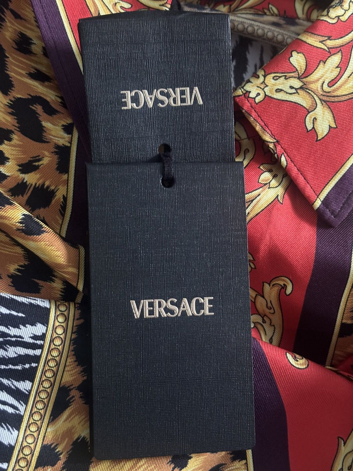 Versace Wild Cats silk shirt Size US M / EU 48-50 / 2 - 9 Thumbnail