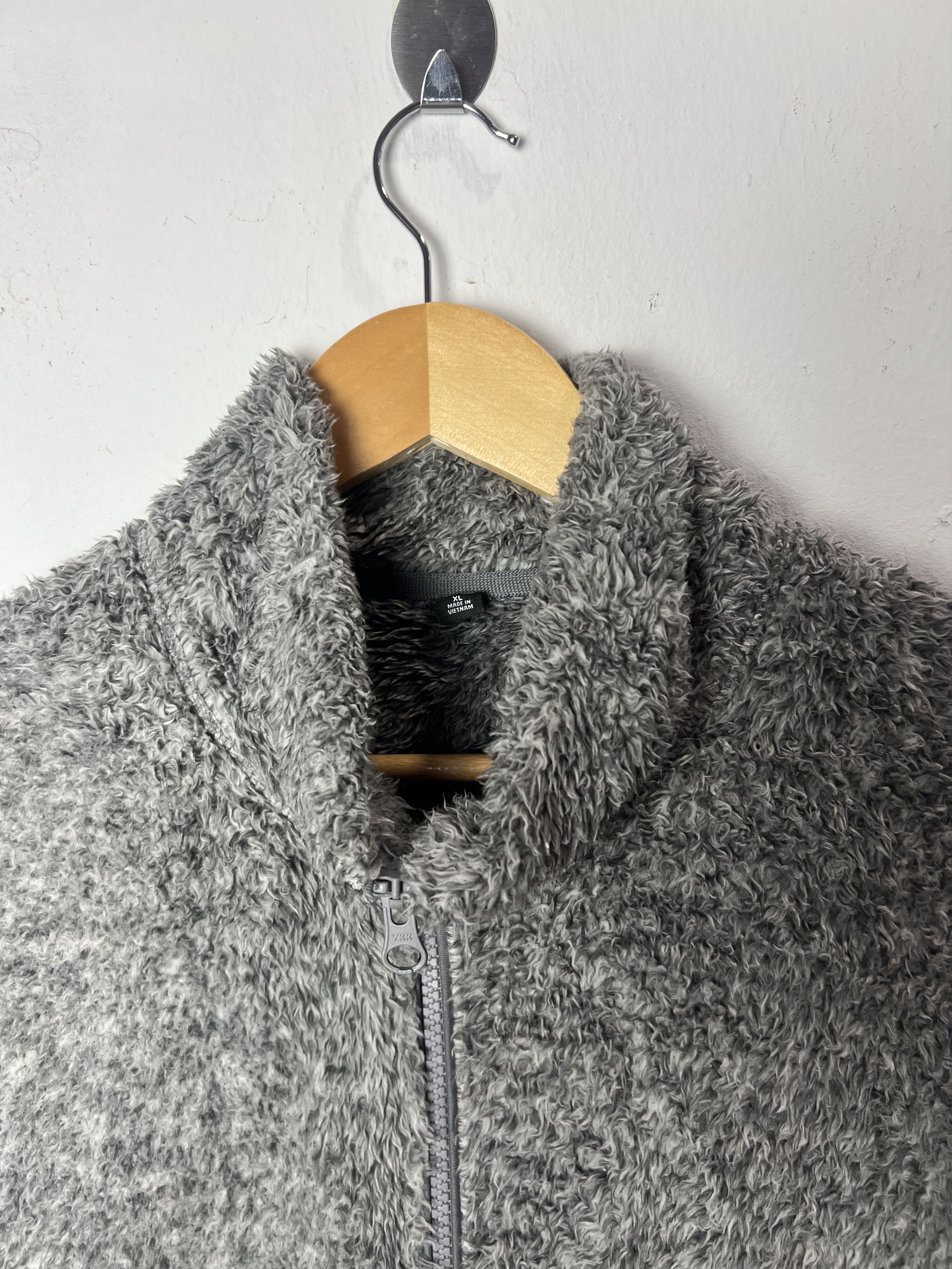 Uniqlo Uniqlo Fluffy Yarn Fleece Full Zip Jacket Size US XL / EU 56 / 4 - 5 Thumbnail
