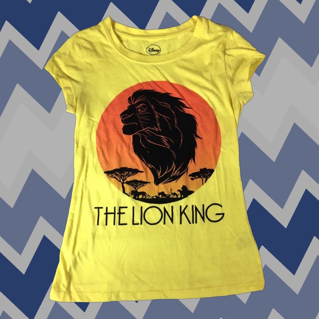 Disney Disney The Lion King T-Shirt Yellow Sz M Juniors Women Graphic Tee Short Sleeve Size M / US 6-8 / IT 42-44 - 1 Thumbnail
