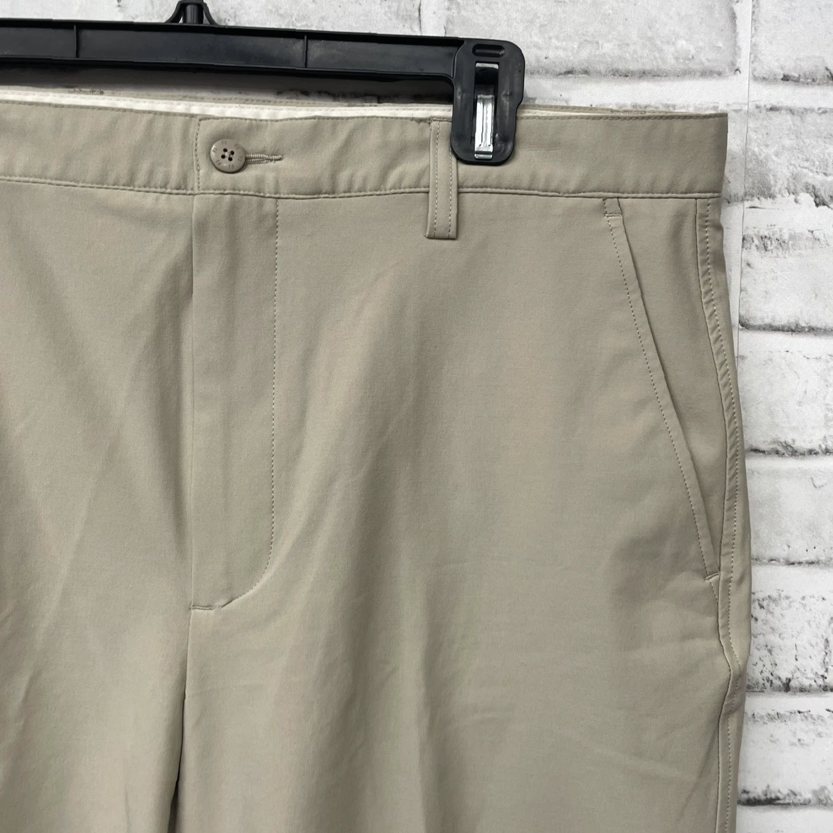 Footjoy FootJoy Golf Shorts Mens Size 36 Beige Polyester Blend Chino Size US 36 / EU 52 - 2 Thumbnail