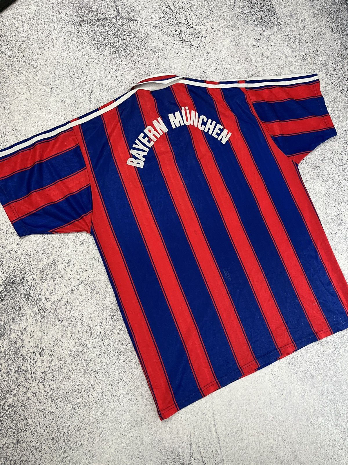 Adidas Vintage Adidas Bayern Munich 1995/96 Home Socer Jersey Rare Size US L / EU 52-54 / 3 - 16 Thumbnail