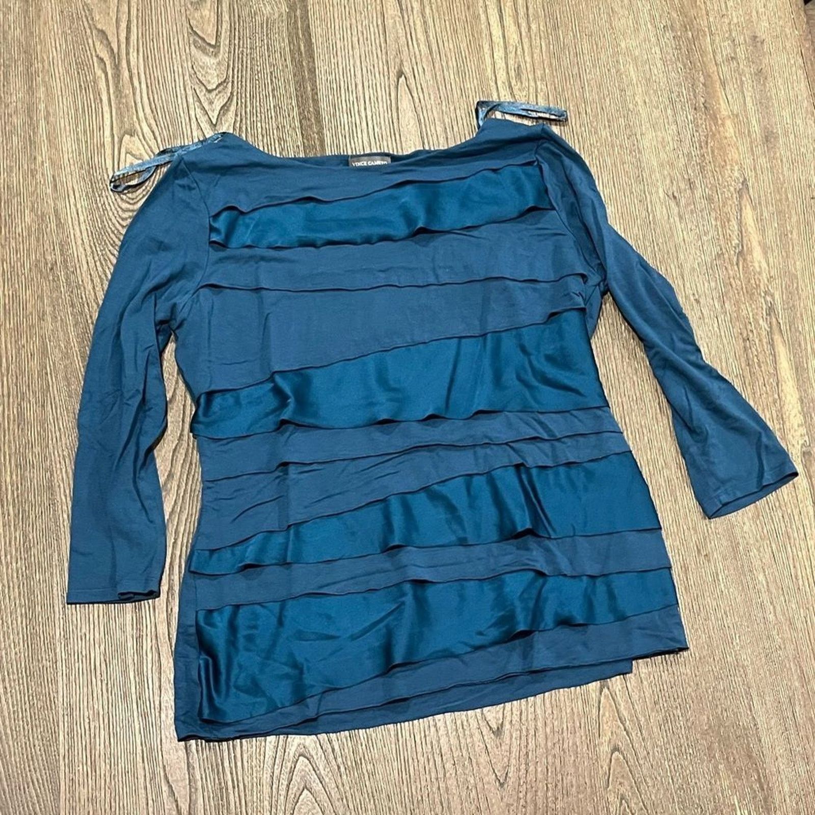 Vince Camuto Vince Camuto Asymmetrical Tiered Blouse Top Pleated Size L Size L / US 10 / IT 46 - 1 Thumbnail